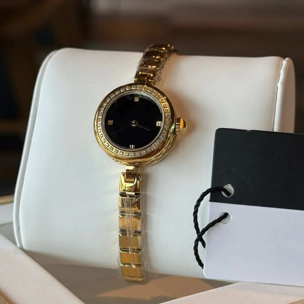 Ladies Hand Little Bee Bracelet Watch Small Gold Watch Women's Watch Watch 2026 Fashion, Classic
Ladies Hand Little Bee Bracelet Watch Small Gold Watch Women's Watch Watch 2026 Fashion, Classic