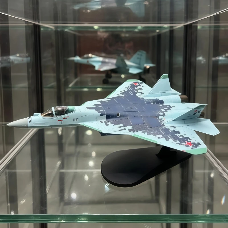 Масштабная модель российского истребителя СУ-57 (1:100) из сплава, статическая модель военного самолета, коллекционный предмет декора для взрослых
Масштабная модель российского истребителя СУ-57 (1:100) из сплава, статическая модель военного самолета, коллекционный предмет декора для взрослых