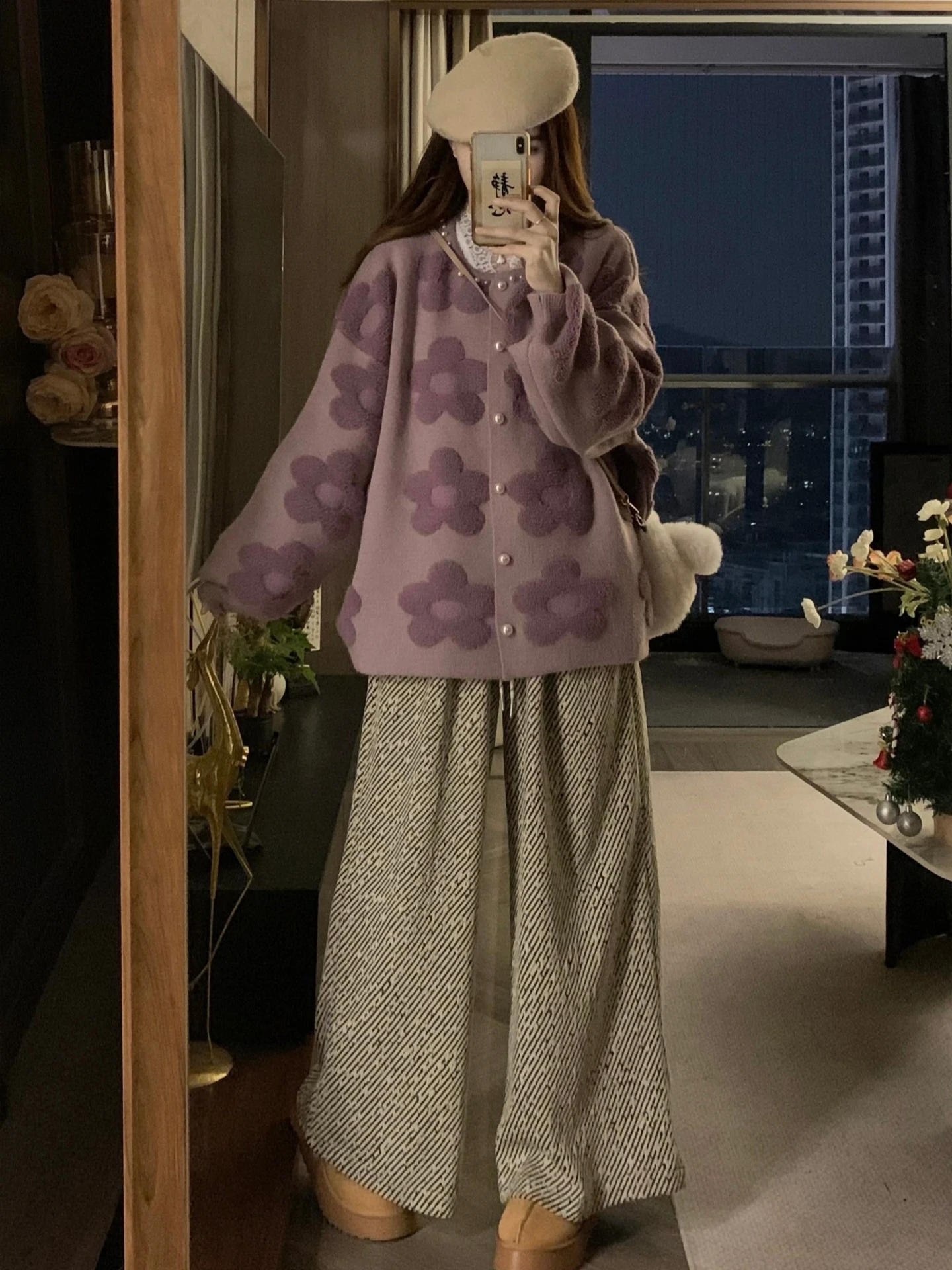 Spring Autumn Women's plus Size Sweater Jacket Floral Embroidery Base Shirt Wide Leg Pants Three Piece Set Fashionable Casual...
Spring Autumn Women's plus Size Sweater Jacket Floral Embroidery Base Shirt Wide Leg Pants Three Piece Set Fashionable Casual...