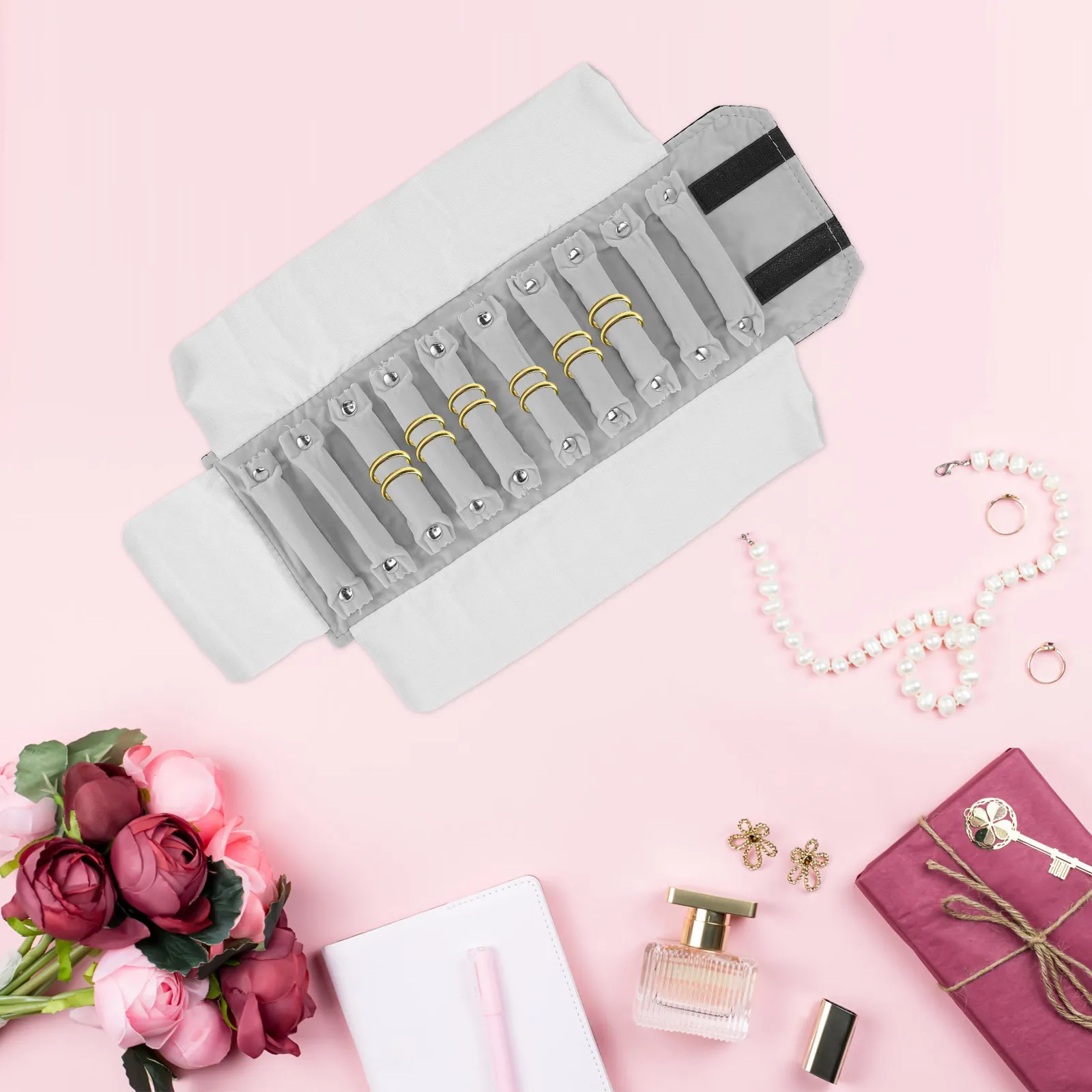 Jewelry Display Bag Premium Portable Travel Jewelry Organizer Roll Finger Ring Holder Storage Pouch Case for Women
Jewelry Display Bag Premium Portable Travel Jewelry Organizer Roll Finger Ring Holder Storage Pouch Case for Women