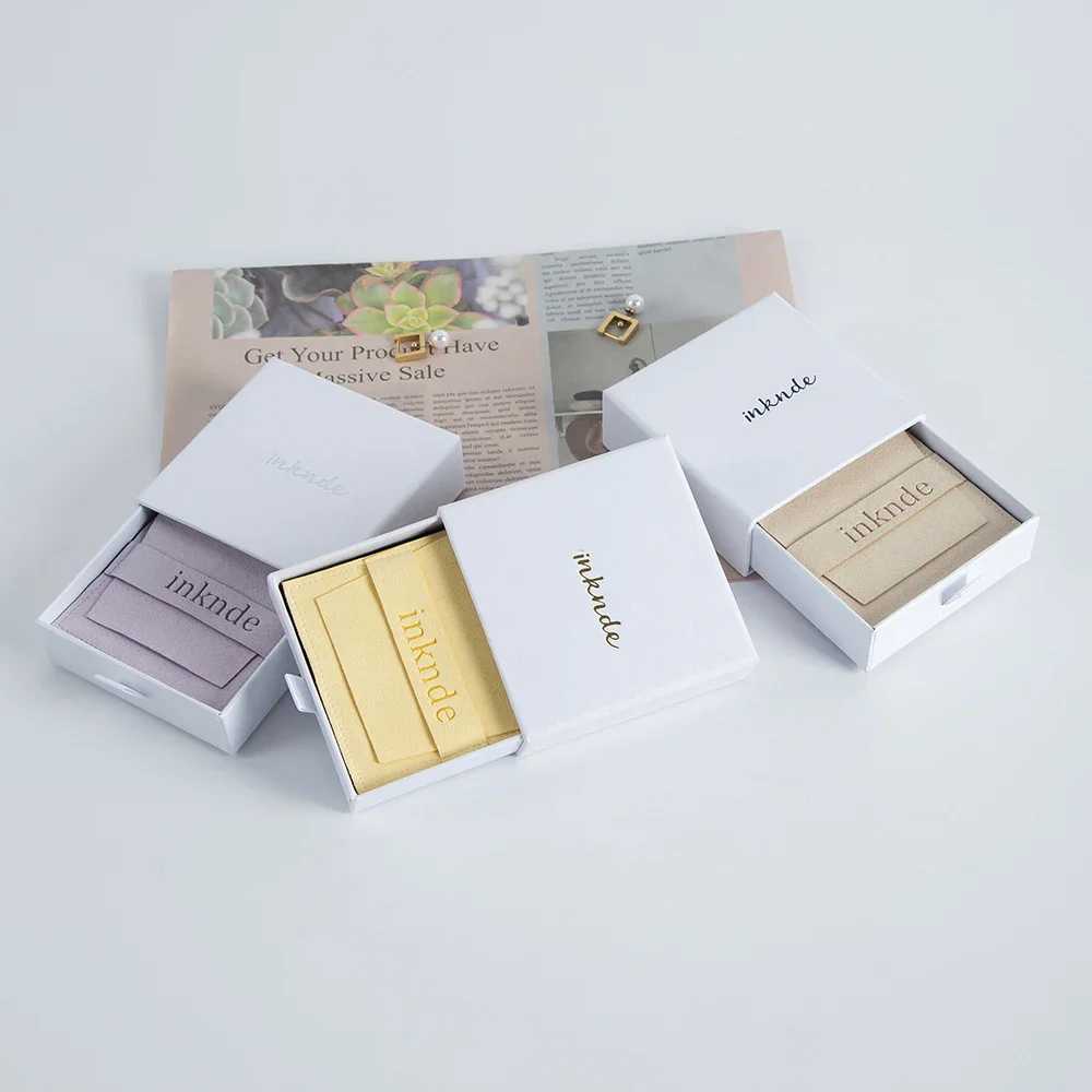 50pcs Custom Logo Cardboard Jewelry Gift Bag Necklace Drawing Box Package Slide Drawer Paper Box Microfiber Suede Dust Pouches
50pcs Custom Logo Cardboard Jewelry Gift Bag Necklace Drawing Box Package Slide Drawer Paper Box Microfiber Suede Dust Pouches