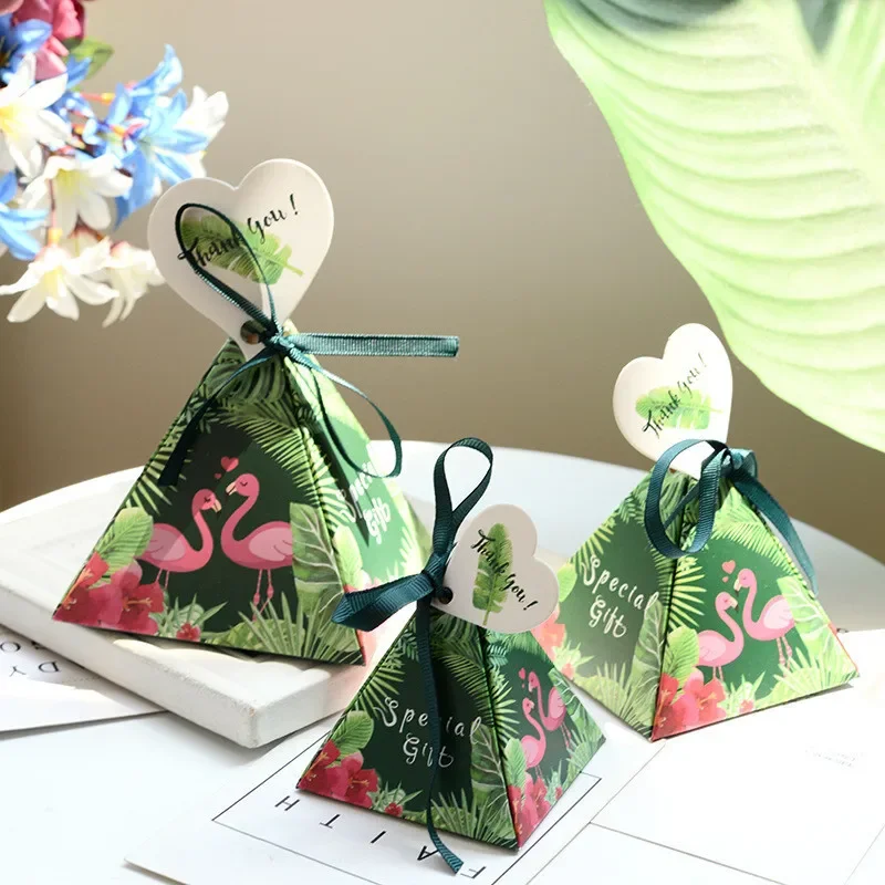 30pcs/lot Triangle Chocolate Box Party Wedding Favour Boxes With Thank You Tag Birthday Decoration Geomtric Gift Cardboard Box
30pcs/lot Triangle Chocolate Box Party Wedding Favour Boxes With Thank You Tag Birthday Decoration Geomtric Gift Cardboard Box
