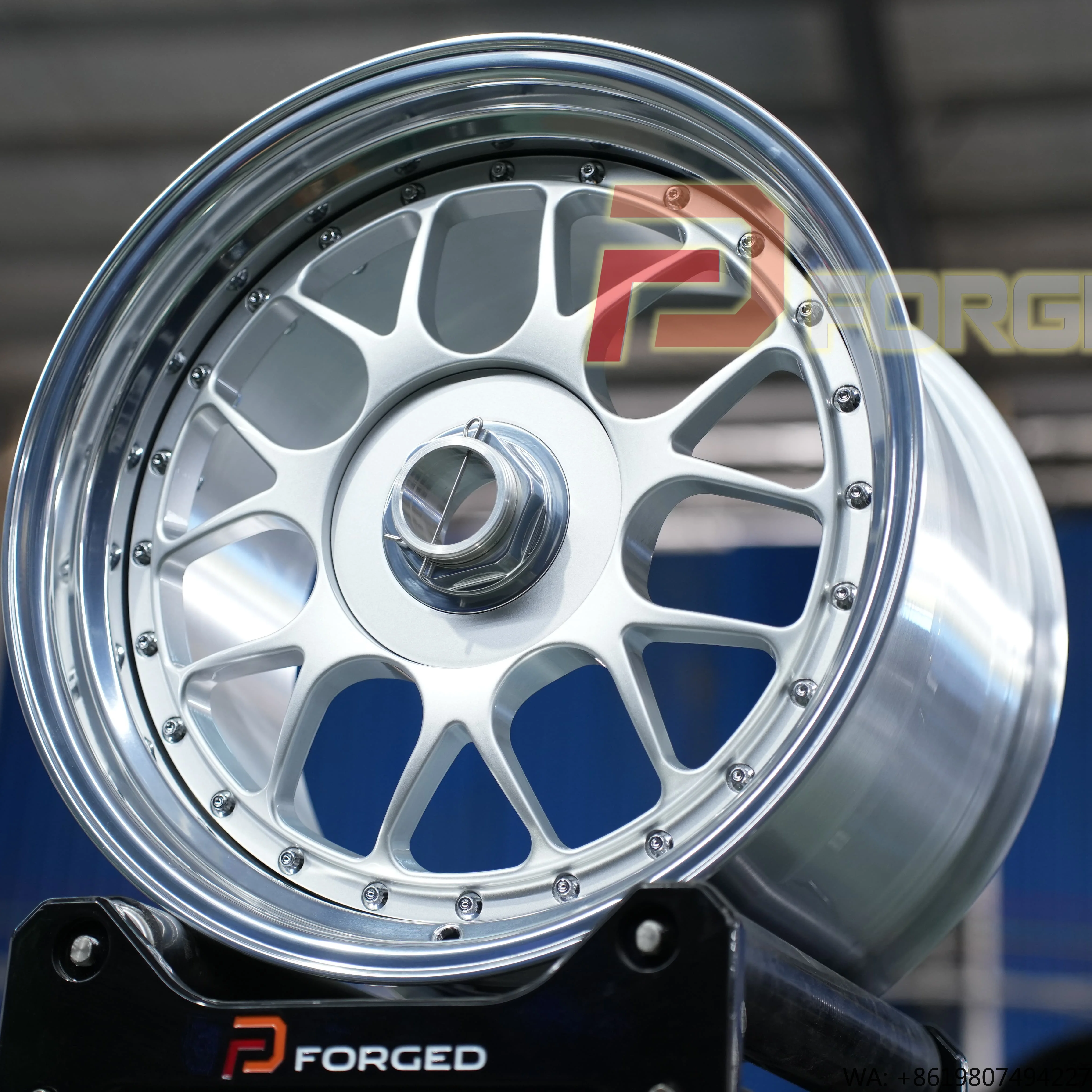 Highly Lightweight Forged Wheels Made of 6061T6 Aluminum Alloy for M2 M3 M4, 991.1 TBS 992 GT3 GT3 RS, 488
Highly Lightweight Forged Wheels Made of 6061T6 Aluminum Alloy for M2 M3 M4, 991.1 TBS 992 GT3 GT3 RS, 488