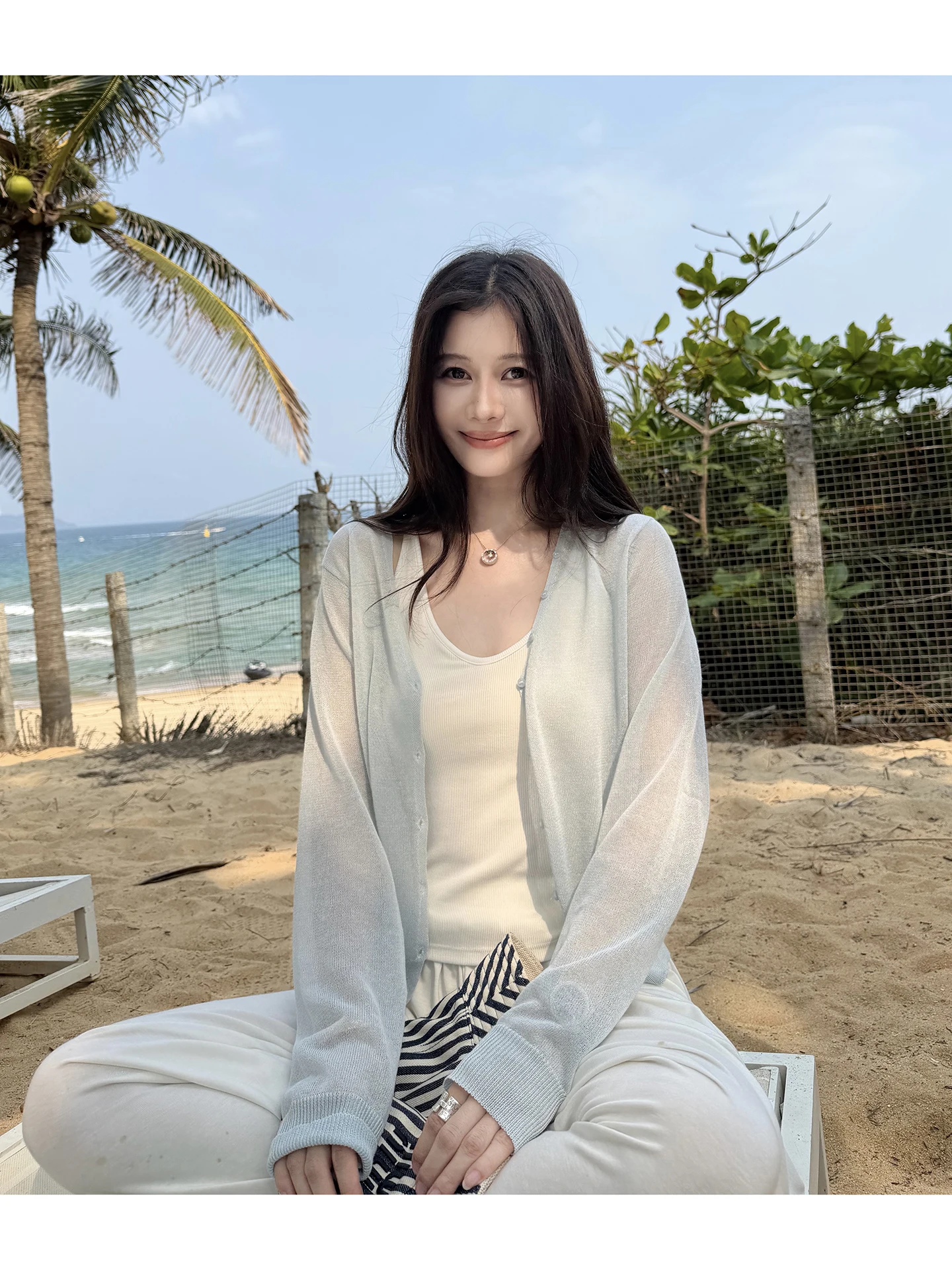 EKOOL Linen Lightweight Breathable V-Neck Long Sleeve Knitted Open Cardigan Women Summer Versatile Slimming Sunshade Top
EKOOL Linen Lightweight Breathable V-Neck Long Sleeve Knitted Open Cardigan Women Summer Versatile Slimming Sunshade Top