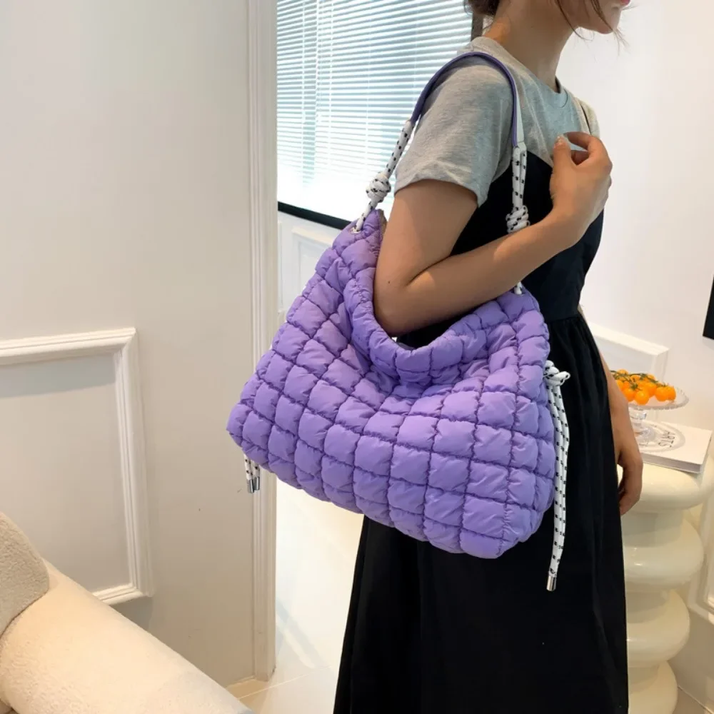 Vegan Down Pleated Shoulder Bags Women Luxury Fashion Lightweight Crossbody Bag Female Casual Vintage Large Capacity Handbags
Vegan Down Pleated Shoulder Bags Women Luxury Fashion Lightweight Crossbody Bag Female Casual Vintage Large Capacity Handbags
