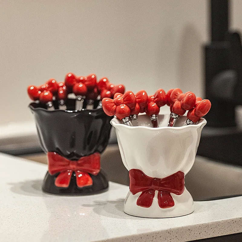 Creative Cute Stainless Steel Fruit Forks Set High Value Home Dessert Tableware
Creative Cute Stainless Steel Fruit Forks Set High Value Home Dessert Tableware