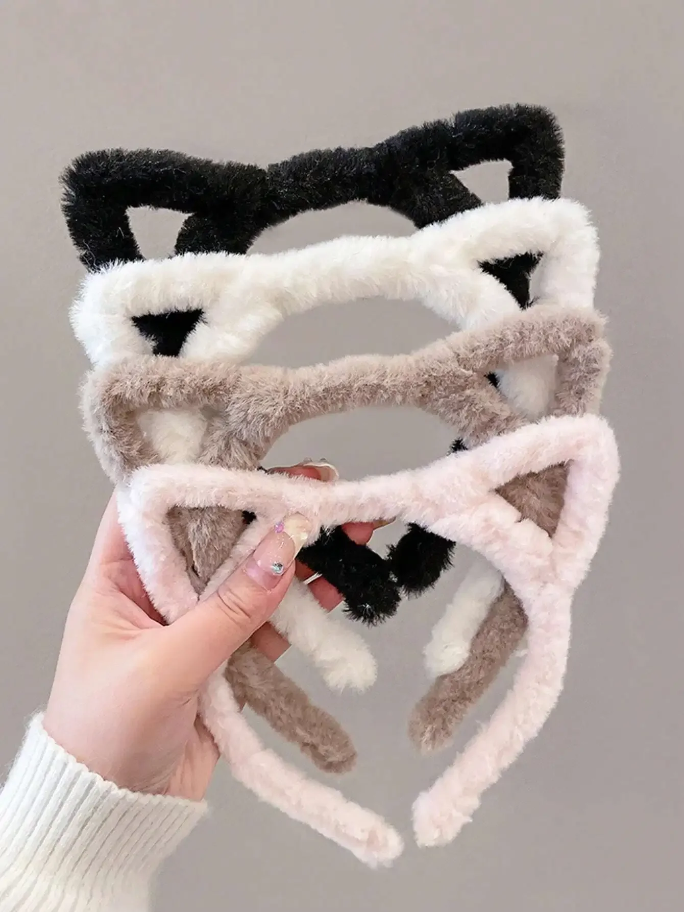 4pcs Women's Plush Cat Ear Headbands In Black White Pink Brown For Daily Casual Party
4pcs Women's Plush Cat Ear Headbands In Black White Pink Brown For Daily Casual Party