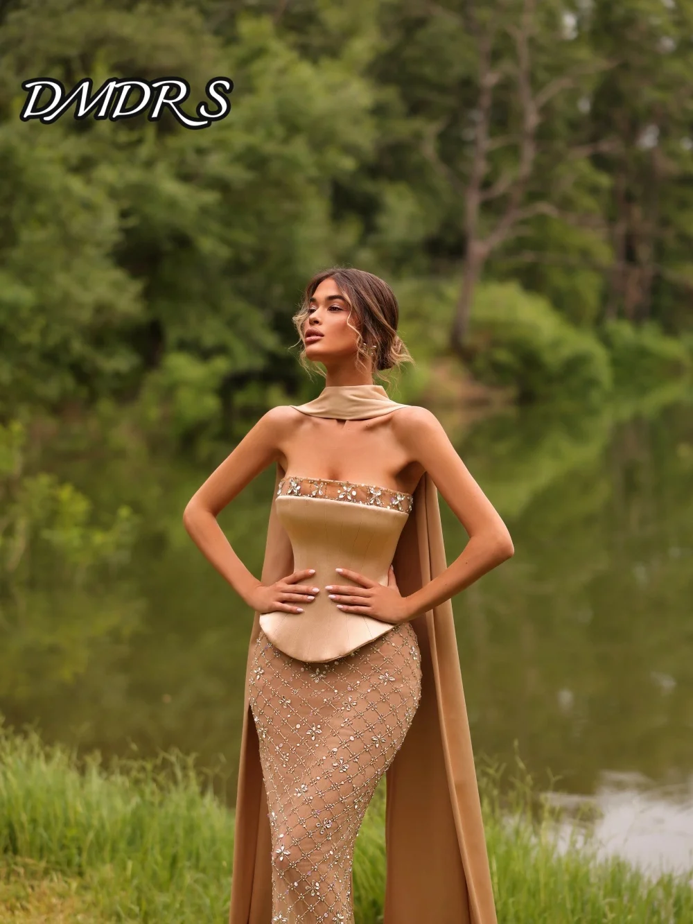 Elegant 3D Floral Evening Dress Charming Strapless Party Gown Romantic Sleeveless Floor-Length Party Dress فساتين سهرة
Elegant 3D Floral Evening Dress Charming Strapless Party Gown Romantic Sleeveless Floor-Length Party Dress فساتين سهرة
