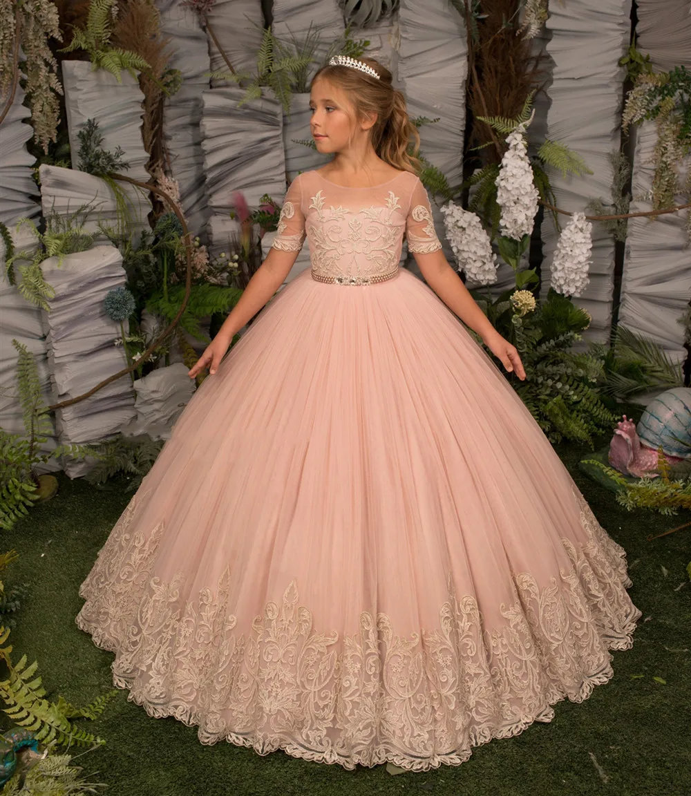 Elegant Princess Flower Girl Dress for Wedding Lace Appliques Sheer Neck Girls First Communion Dress Wedding Gown
Elegant Princess Flower Girl Dress for Wedding Lace Appliques Sheer Neck Girls First Communion Dress Wedding Gown