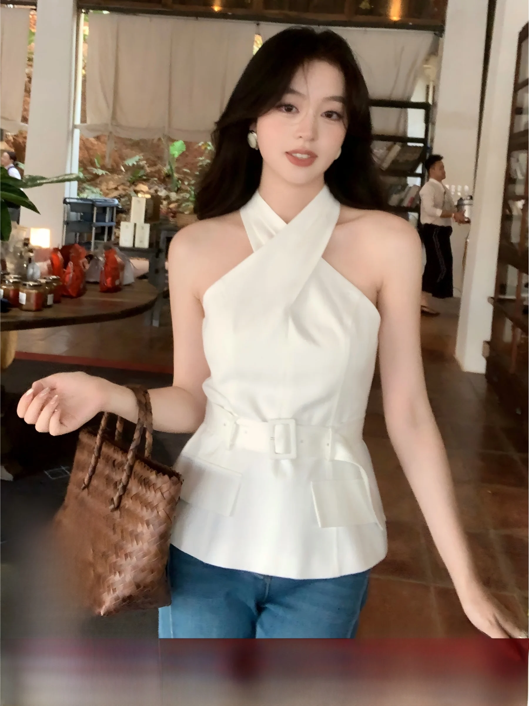Fashionable Pure Color Cross Neck Design Slimming Sleeveless Vest Top for Women South Wind SYT Quality Casual Wear
Fashionable Pure Color Cross Neck Design Slimming Sleeveless Vest Top for Women South Wind SYT Quality Casual Wear