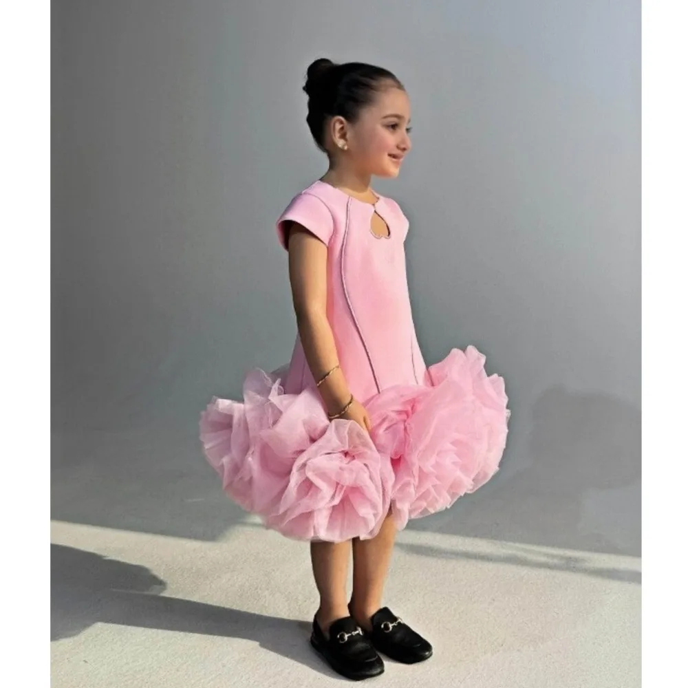Baby Girl Flower Puffy Princess Dress 2025 New Spring Summer Girls' Spaghetti Sparkle Cutouted Heart-shaped Design Dress
Baby Girl Flower Puffy Princess Dress 2025 New Spring Summer Girls' Spaghetti Sparkle Cutouted Heart-shaped Design Dress