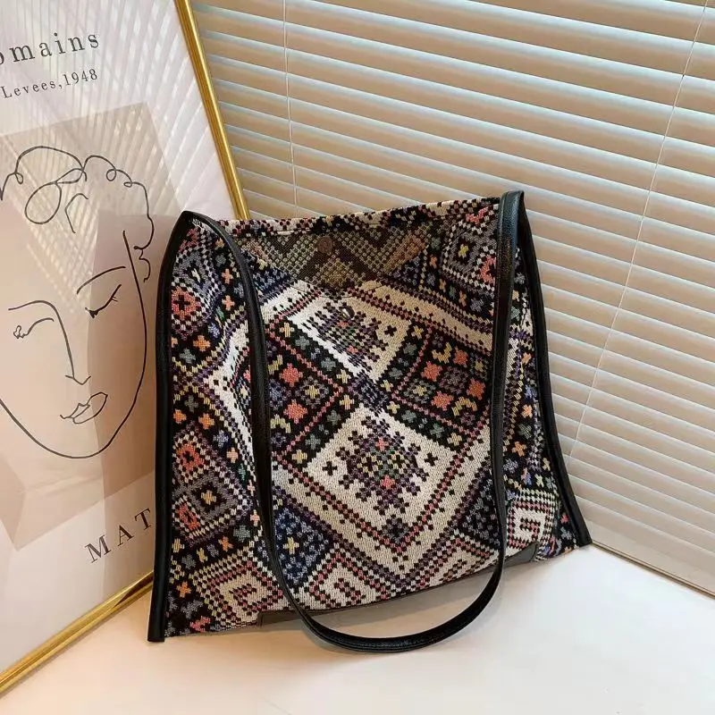 2022 new autumn large-capacity bag women's trendy fashion one-shoulder canvas bag casual simple messenger tote bag
2022 new autumn large-capacity bag women's trendy fashion one-shoulder canvas bag casual simple messenger tote bag