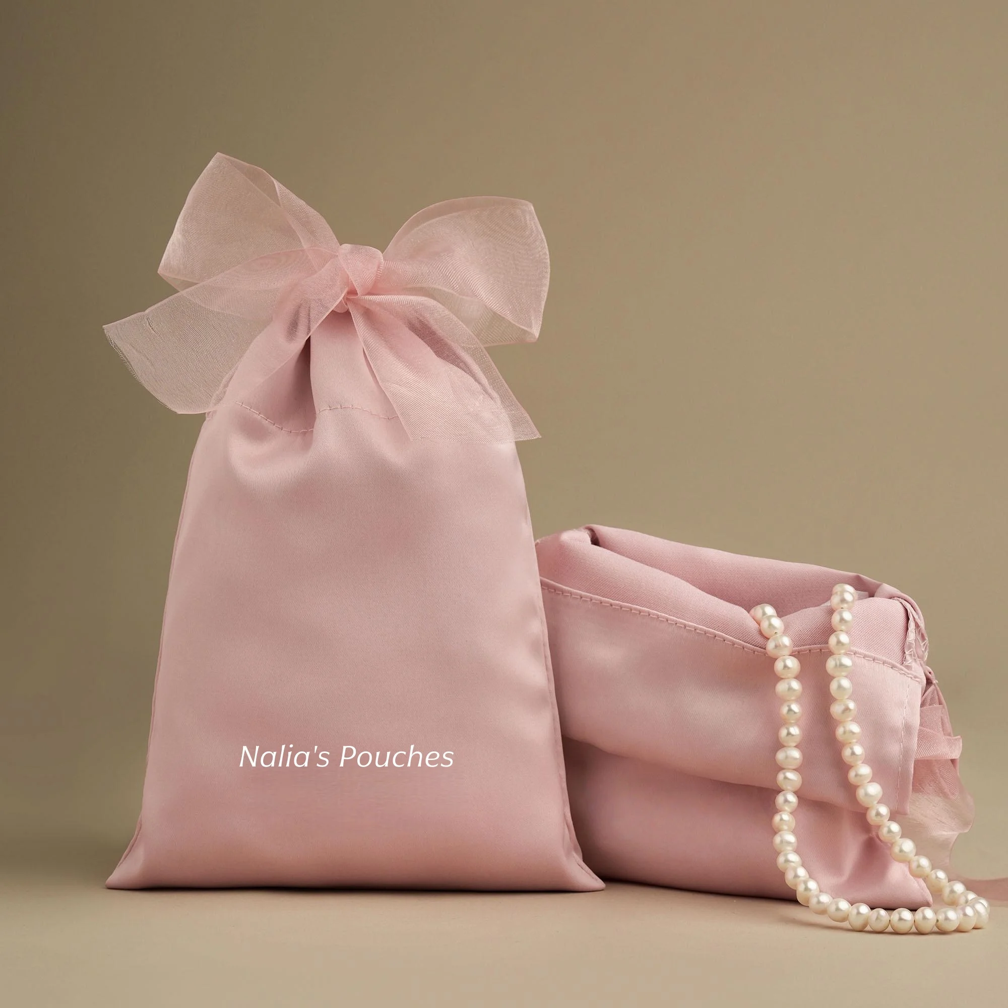 Luxury Custom Logo Densified Silk Satin Drawstring Pouch Jewelry bagsToy bag Handbag Packaging Candy Necklace Ring Organizer
Luxury Custom Logo Densified Silk Satin Drawstring Pouch Jewelry bagsToy bag Handbag Packaging Candy Necklace Ring Organizer