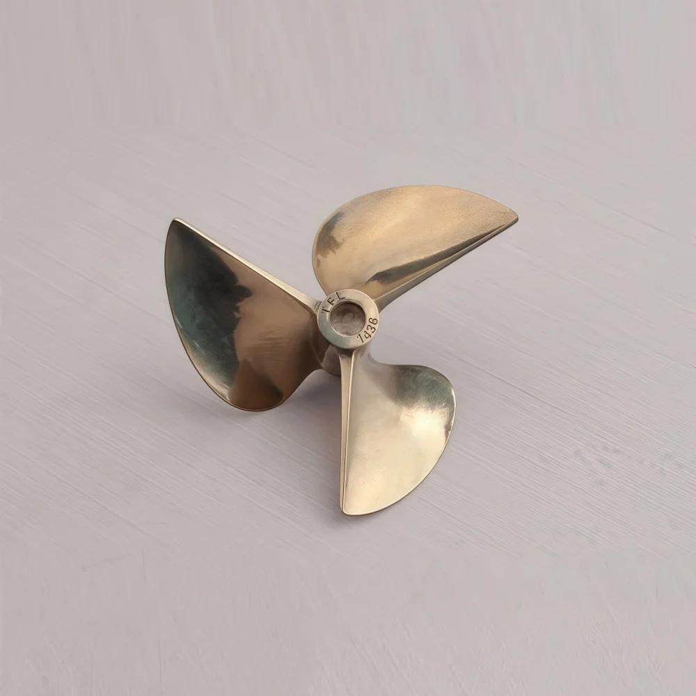 FATJAY RC racing boat propeller 3-blade 6.35mm shaft size 67 69 70mm outer diameter pitch 1.4" high quality die-cast copper prop
FATJAY RC racing boat propeller 3-blade 6.35mm shaft size 67 69 70mm outer diameter pitch 1.4" high quality die-cast copper prop