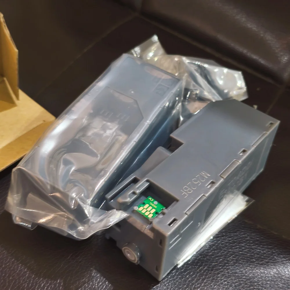 10X C13T04D000 T04D0 Коробка для обслуживания Контейнер для отработанных чернил для EPSON EcoTank ET-7700 ET-7750 L7160 L7180 L7188 L7880
10X C13T04D000 T04D0 Коробка для обслуживания Контейнер для отработанных чернил для EPSON EcoTank ET-7700 ET-7750 L7160 L7180 L7188 L7880