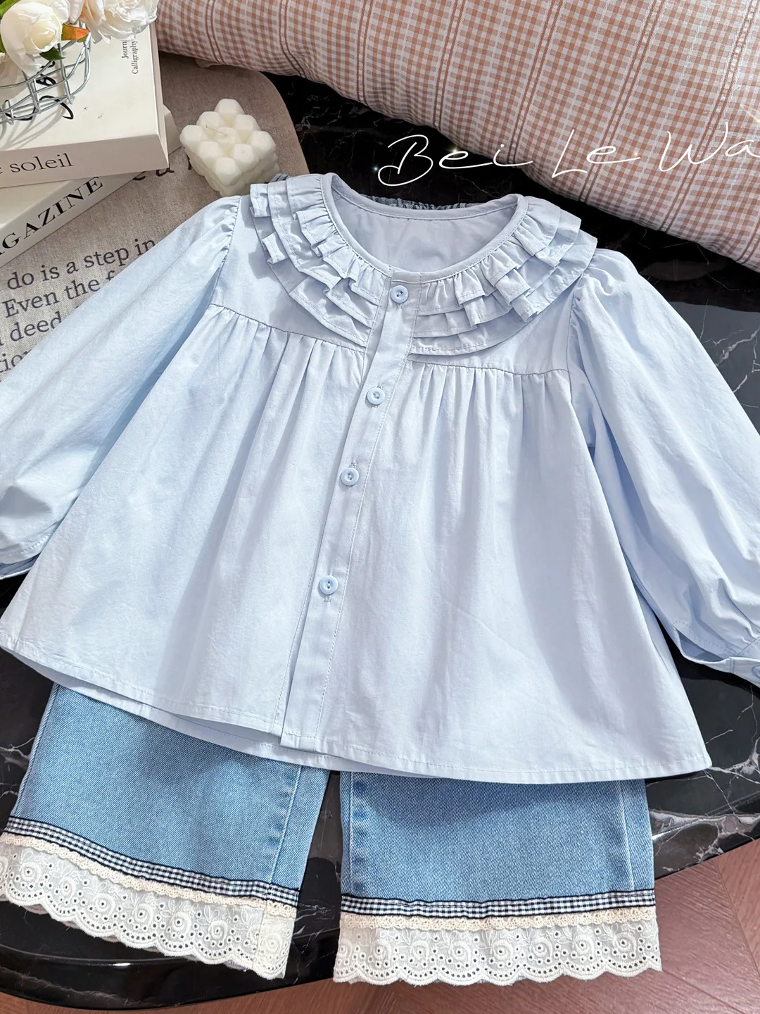 Spring 2026 Trendy Long Sve Ruffle Collar Girls irt Casual Loose Fit Cotton Children's Top Faionable Baby Clothes
Spring 2026 Trendy Long Sve Ruffle Collar Girls irt Casual Loose Fit Cotton Children's Top Faionable Baby Clothes