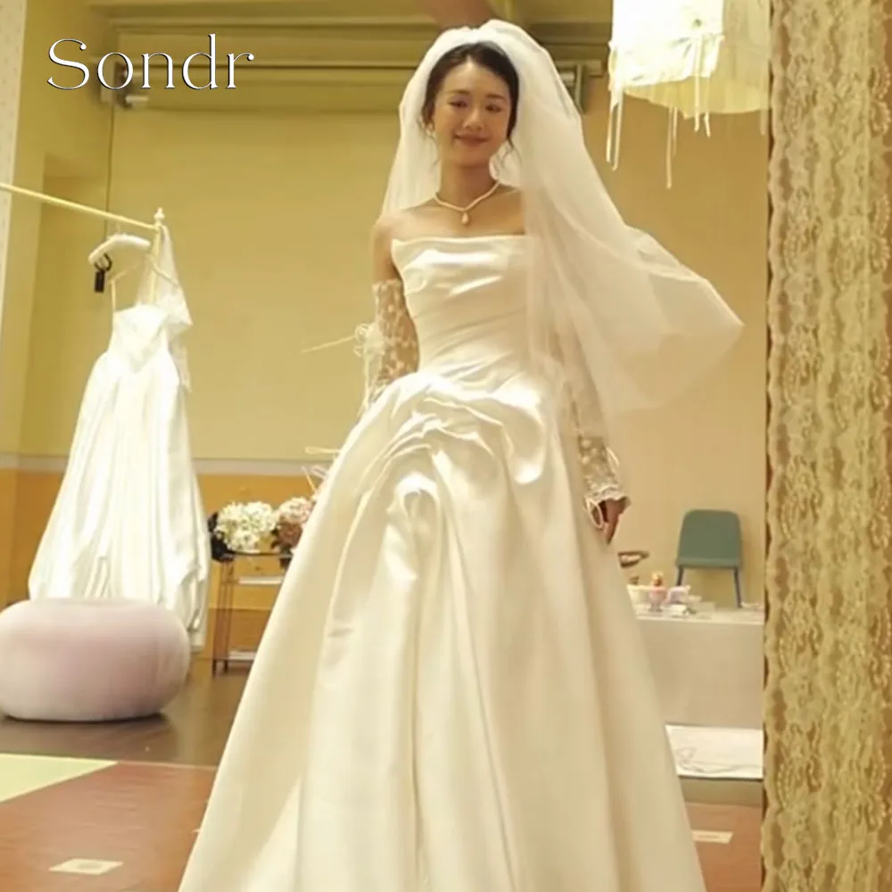 Sondr Customized Satin Pleated Korean Wedding Dresses with Lace Sleeves Princess A Line Bride Gowns Party Gown Bride's Prom
Sondr Customized Satin Pleated Korean Wedding Dresses with Lace Sleeves Princess A Line Bride Gowns Party Gown Bride's Prom