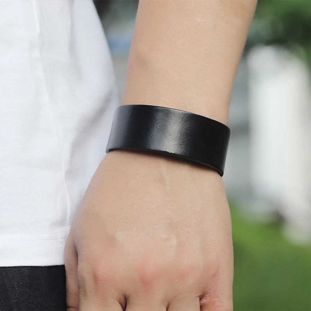 1pc Adjustable Cowhide Bracelet Handmade Woven Unisex Black Birthday Gift For Men Women Fashion Retro Wrist Chain
1pc Adjustable Cowhide Bracelet Handmade Woven Unisex Black Birthday Gift For Men Women Fashion Retro Wrist Chain