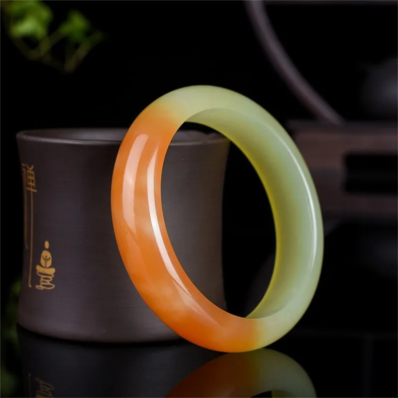 Classic Retro Ethnic Style Flat Strip Women's Bracelet, Suitable for Daily Wear
Classic Retro Ethnic Style Flat Strip Women's Bracelet, Suitable for Daily Wear