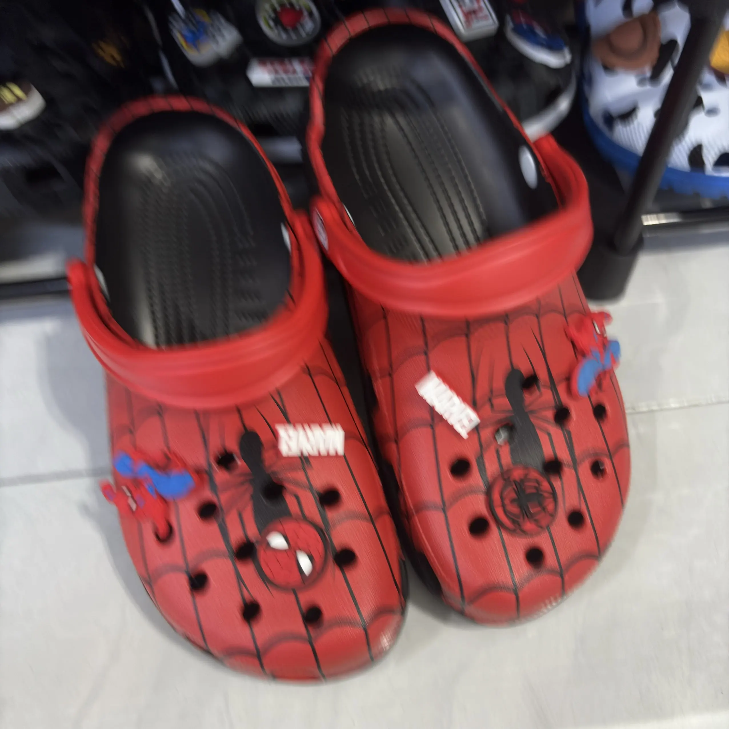 Summer New Adult Marvel Spiderman Hole Shoes Cute Breathable Indoor Outdoor Beach Cartoon Anti-Slip Sandals Slippers Gifts
Summer New Adult Marvel Spiderman Hole Shoes Cute Breathable Indoor Outdoor Beach Cartoon Anti-Slip Sandals Slippers Gifts