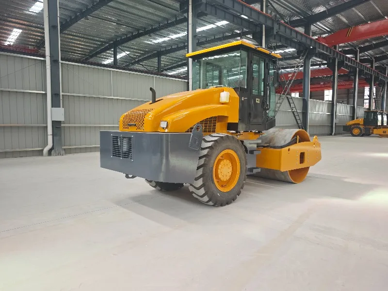 China Brand 1-5ton Mini Ride-on Vibratory Road Roller with Changchai Engine Factory Direct Double Drum Compactor for Pavement
China Brand 1-5ton Mini Ride-on Vibratory Road Roller with Changchai Engine Factory Direct Double Drum Compactor for Pavement