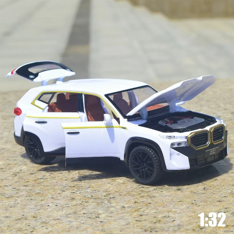 1:32 XM SUV Car Model Simulation Diecast Metal Alloy Model car Sound Light Collection Kids Toy Gifts
1:32 XM SUV Car Model Simulation Diecast Metal Alloy Model car Sound Light Collection Kids Toy Gifts