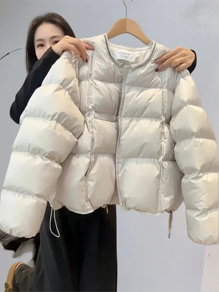 Модная женская зимняя куртка из утепленного хлопка, свободного кроя, в корейском стиле, для повседневной носки, с длинным рукавом и молнией
Модная женская зимняя куртка из утепленного хлопка, свободного кроя, в корейском стиле, для повседневной носки, с длинным рукавом и молнией