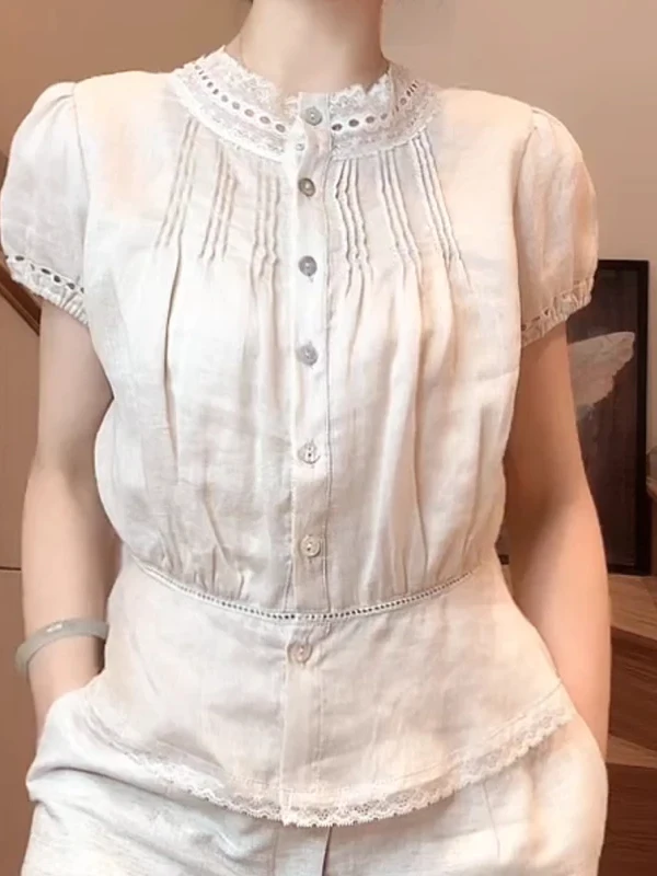 plus Size Women's Summer Shirt Thin Lace Slimming Bubble Sleeve Casual Fashion Korean Style round Neck Short Sleeve Blouse
plus Size Women's Summer Shirt Thin Lace Slimming Bubble Sleeve Casual Fashion Korean Style round Neck Short Sleeve Blouse