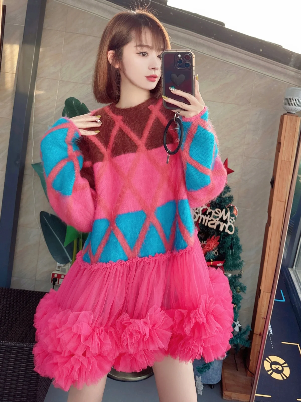 Heavy Industry Stitching Mesh Tulle Sweater Autumn Winter Loose Contrast Color Round Neck Long Sleeve Knitted Dress Women
Heavy Industry Stitching Mesh Tulle Sweater Autumn Winter Loose Contrast Color Round Neck Long Sleeve Knitted Dress Women