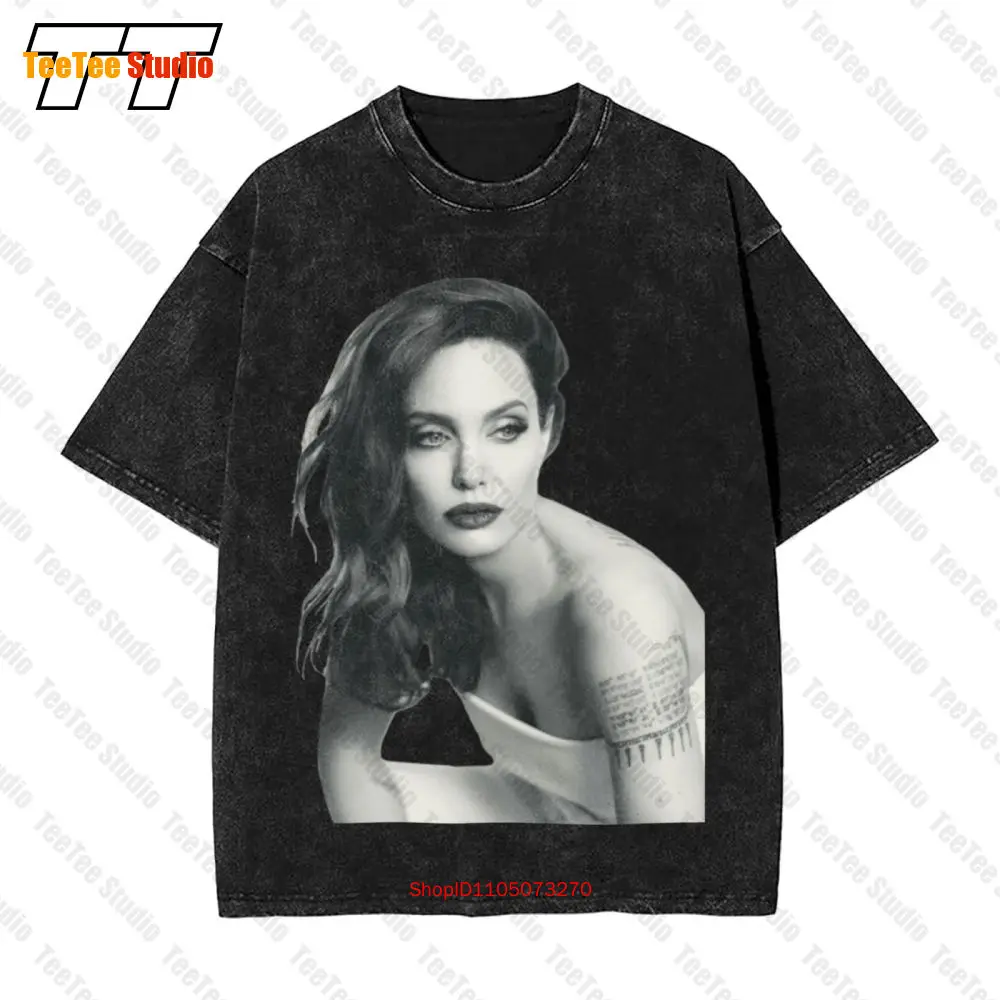 Винтажная футболка большого размера Angelina Jolie EWLA
Винтажная футболка большого размера Angelina Jolie EWLA