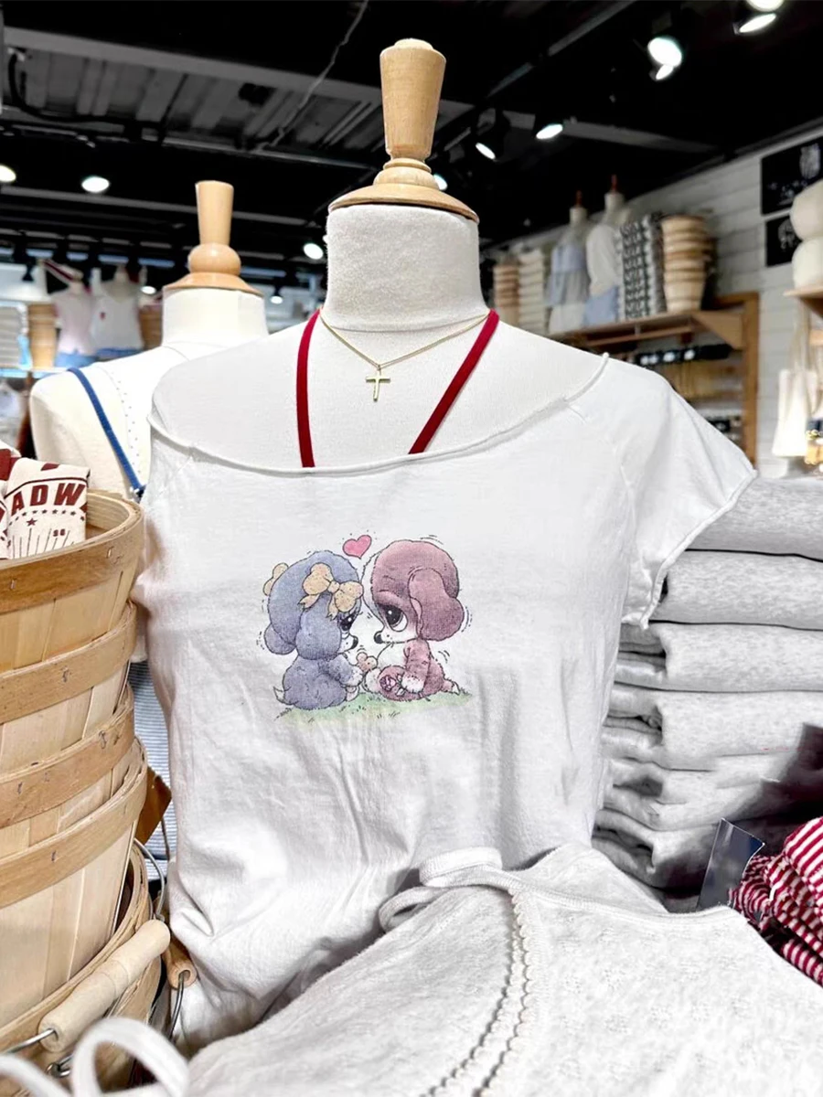 Little Dogs Print White Sweet T-shirt Women Summer Raw Hem Off Shoulder Short Sleeve Tees Retro Cute New Cartoon Tshirt Y2k Tops
Little Dogs Print White Sweet T-shirt Women Summer Raw Hem Off Shoulder Short Sleeve Tees Retro Cute New Cartoon Tshirt Y2k Tops