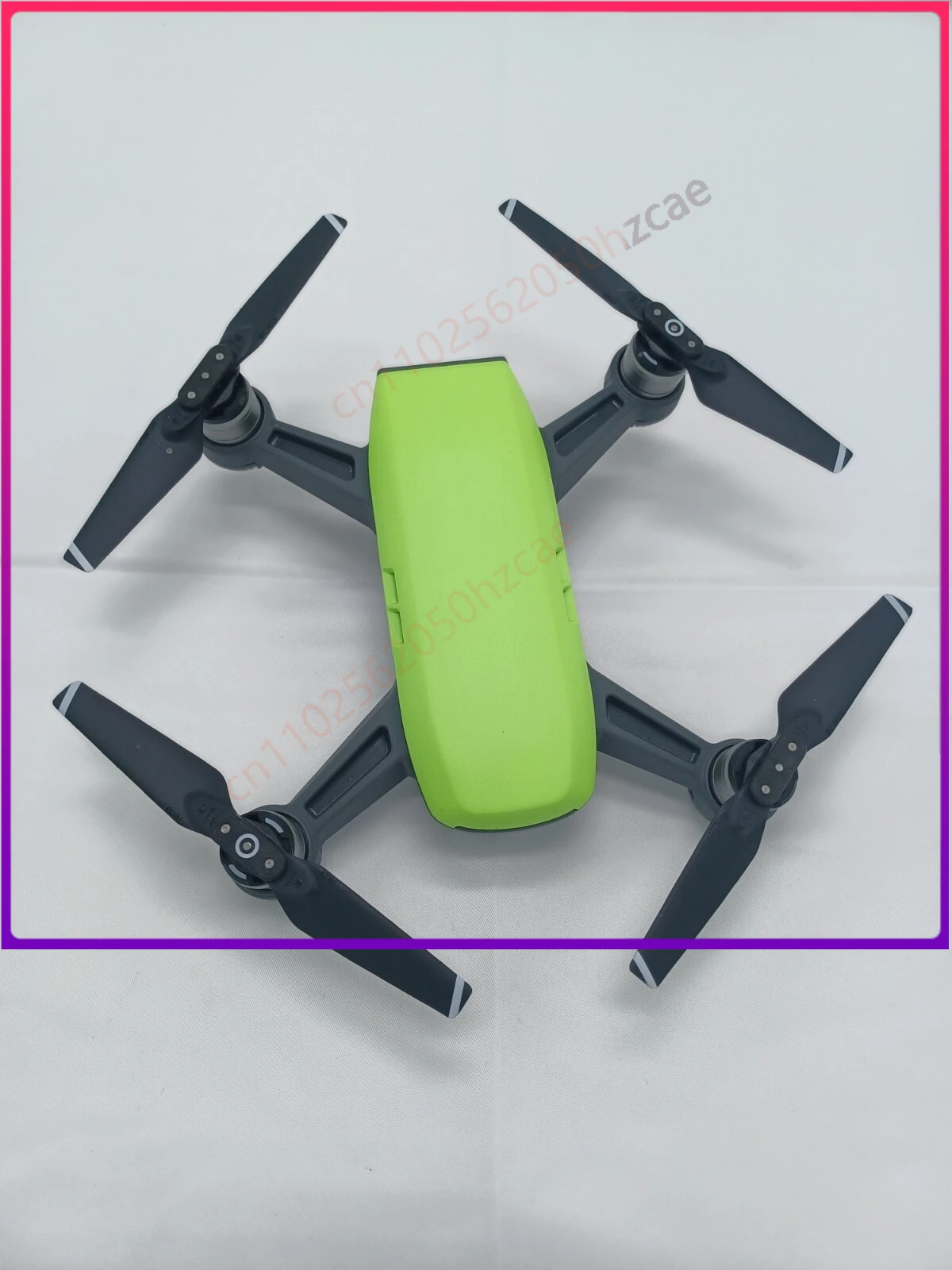 Камера-стабилизатор (зеленая) для дрона DJI Spark, б/у, проверенная, в рабочем состоянии, для нормальной эксплуатации.
Камера-стабилизатор (зеленая) для дрона DJI Spark, б/у, проверенная, в рабочем состоянии, для нормальной эксплуатации.