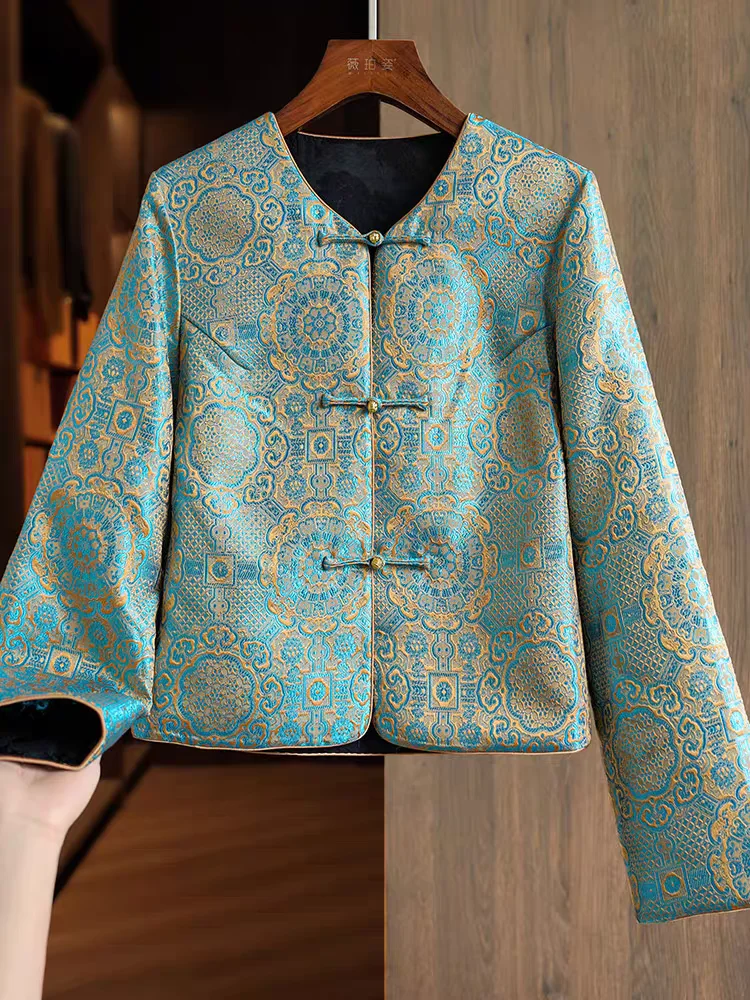 Chinese style silk embroidery high-end coat The new Hanfu style is comfortable, soft, breathable and luxurious outerwear
Chinese style silk embroidery high-end coat The new Hanfu style is comfortable, soft, breathable and luxurious outerwear