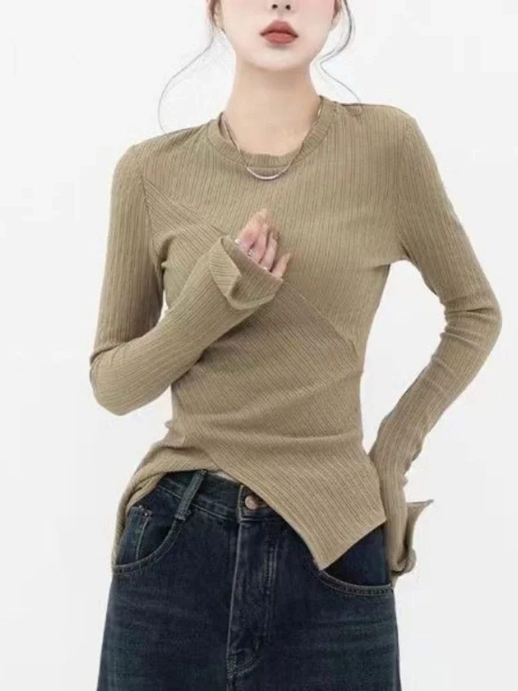 Long Sleeve Vintage Solid Slim Women T-shirt Y2k E-girl Knitted Bottoming Tshirts New O Neck Split Irregular Tee Shirts Femme
Long Sleeve Vintage Solid Slim Women T-shirt Y2k E-girl Knitted Bottoming Tshirts New O Neck Split Irregular Tee Shirts Femme