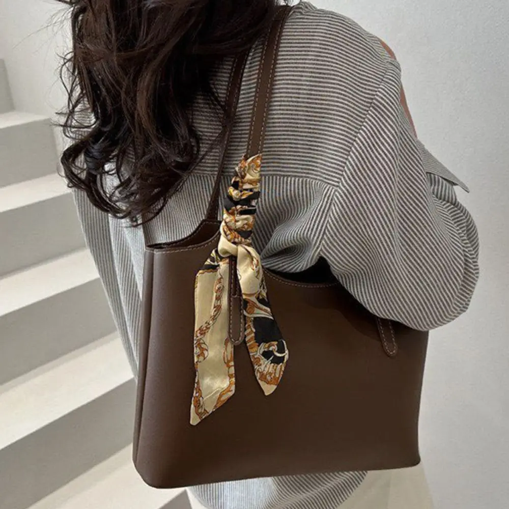 Versatile PU Leather Single Shoulder Bag Large Capacity Luxury Design Tote Bag Elegant Casual Underarm Bag For Women Ladies'
Versatile PU Leather Single Shoulder Bag Large Capacity Luxury Design Tote Bag Elegant Casual Underarm Bag For Women Ladies'