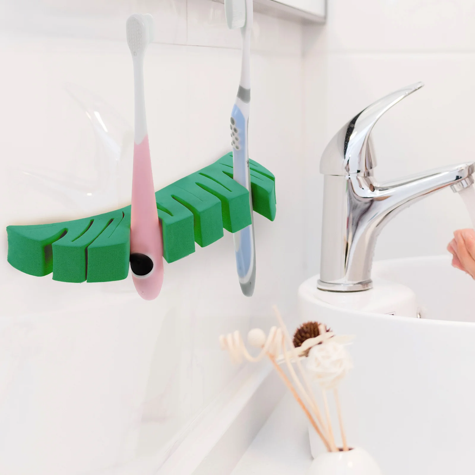 Toothbrush Holder Leaf shape Makeup Brush Drying St Adhesive Rack Compact SizeGreen Storage Solution Bathroom Bedroom Decorative
Toothbrush Holder Leaf shape Makeup Brush Drying St Adhesive Rack Compact SizeGreen Storage Solution Bathroom Bedroom Decorative