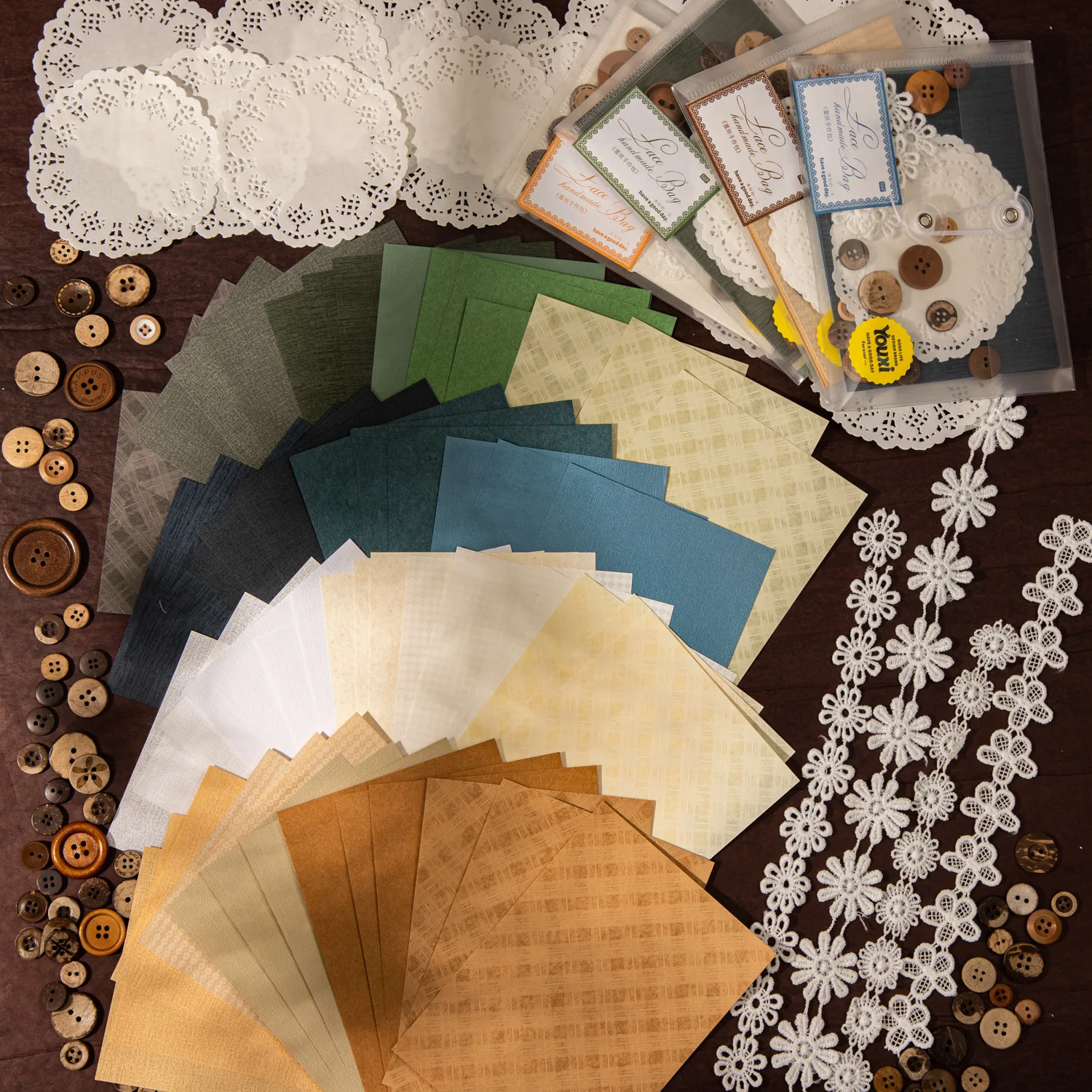 50 шт./лот, блокноты, материал, бумага, кружевная сумка ручной работы, мусорный журнал, бумага для скрапбукинга, украшение для фона
50 шт./лот, блокноты, материал, бумага, кружевная сумка ручной работы, мусорный журнал, бумага для скрапбукинга, украшение для фона