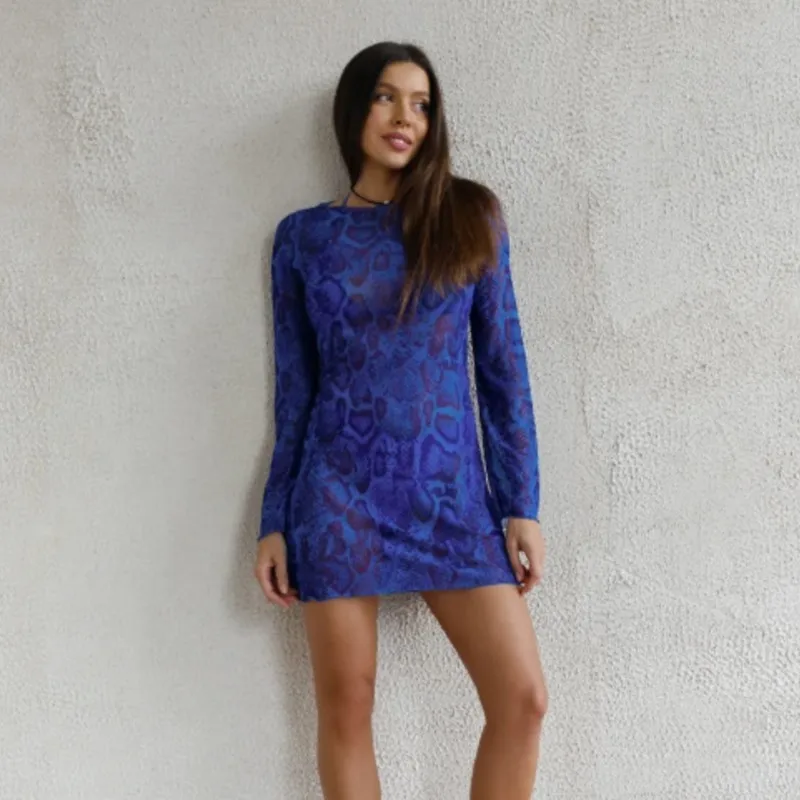 Women Sexy See Through Bell Sleeve Mesh Mini Dress Summer Solid And Leopard Print Swimwear Bikini Cover Up Beach Sunscreen Dress
Women Sexy See Through Bell Sleeve Mesh Mini Dress Summer Solid And Leopard Print Swimwear Bikini Cover Up Beach Sunscreen Dress