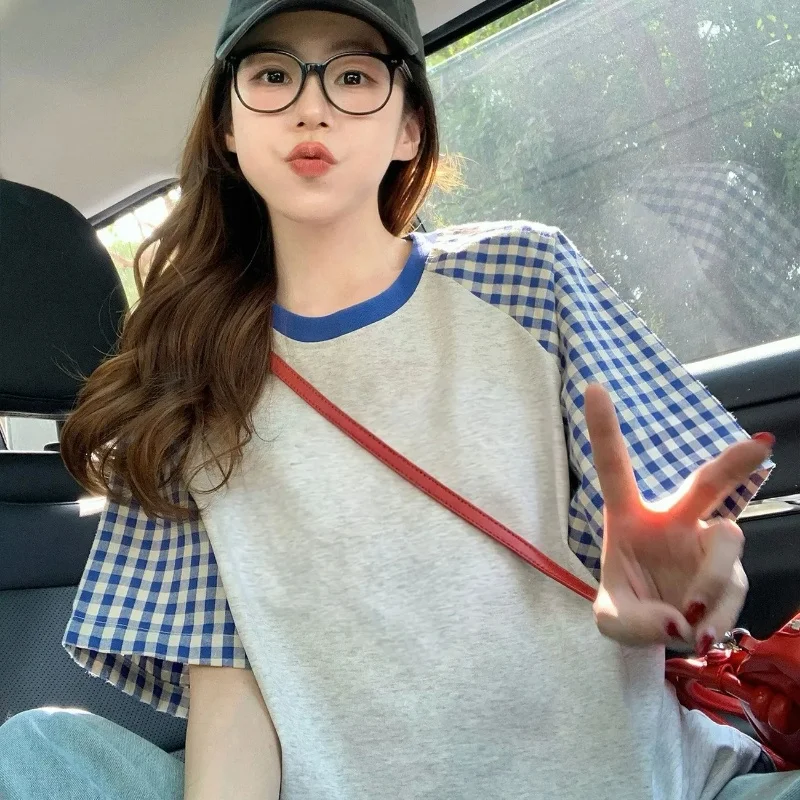 Women's Casual Loose T-Shirt with Blue White Gingham Sleeves and Gray Body O-Neck Short Sleeve Summer Top
Women's Casual Loose T-Shirt with Blue White Gingham Sleeves and Gray Body O-Neck Short Sleeve Summer Top
