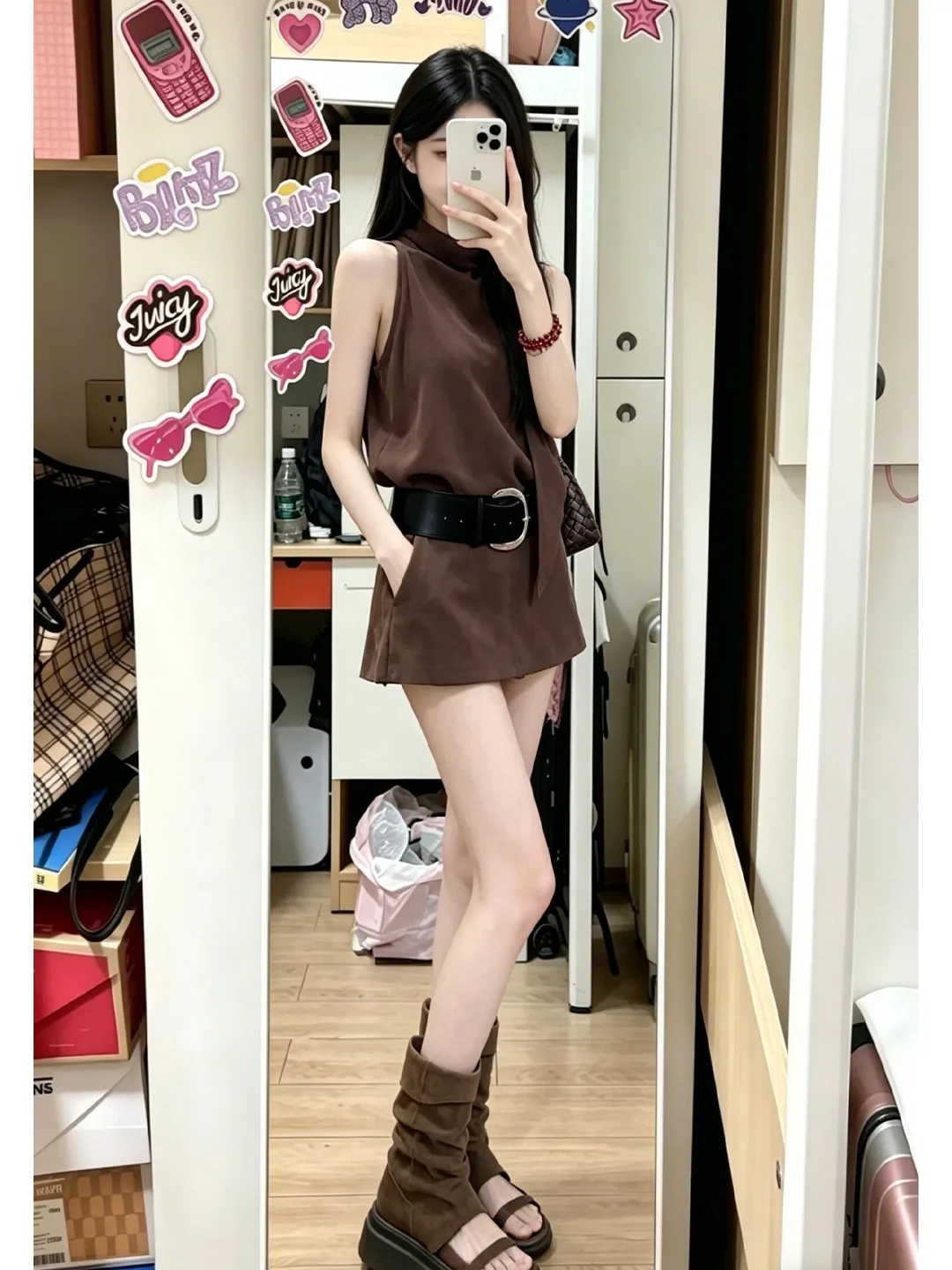 Summer Hit Atmosphere Sense Melamine Dress High Collar Sleeveless Design Belted Waist Slimming Short Skirt Women's Fashion
Summer Hit Atmosphere Sense Melamine Dress High Collar Sleeveless Design Belted Waist Slimming Short Skirt Women's Fashion