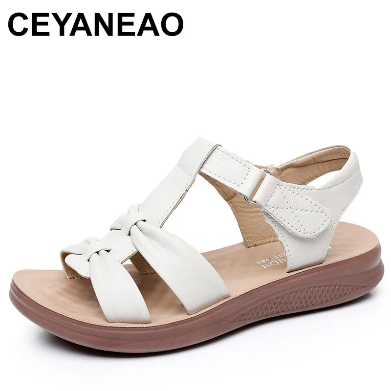 Новые летние женские сандалии из натуральной кожи, мягкие удобные сандалии на плоской подошве для мам, женские удобные нескользящие уличные прогулочные сандалии
Новые летние женские сандалии из натуральной кожи, мягкие удобные сандалии на плоской подошве для мам, женские удобные нескользящие уличные прогулочные сандалии