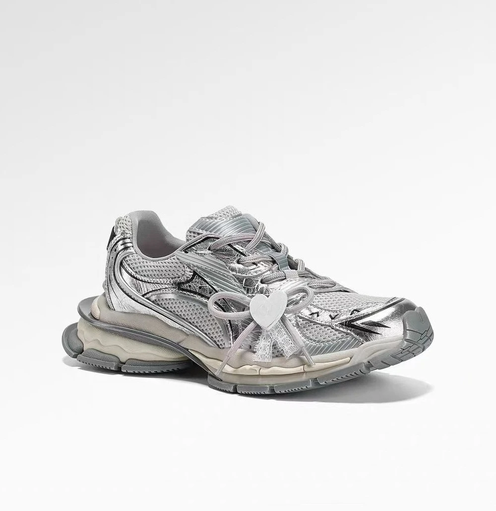 Lucky Catcher Spring 2026 New Silver Platform Daddy Shoes Women's Casual Shoes
Lucky Catcher Spring 2026 New Silver Platform Daddy Shoes Women's Casual Shoes