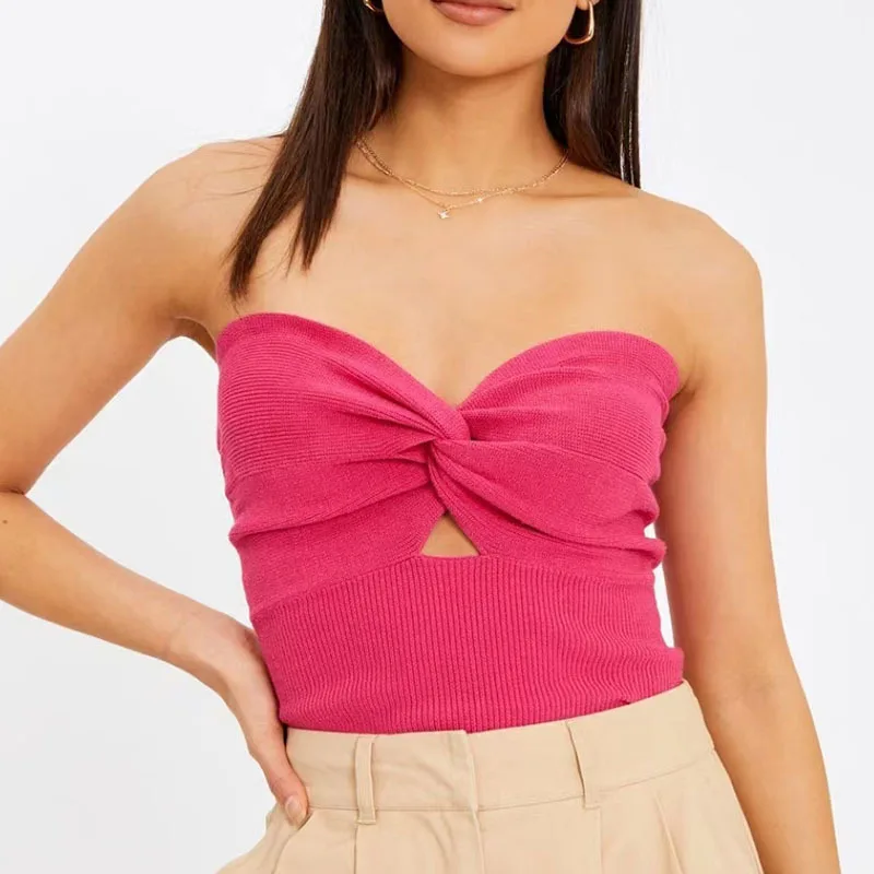 2024 Women's New Solid Color Hanging Strap Twisted Weave Short Pullovers Tight Bra Open Back Knitted Shirt For Women
2024 Women's New Solid Color Hanging Strap Twisted Weave Short Pullovers Tight Bra Open Back Knitted Shirt For Women