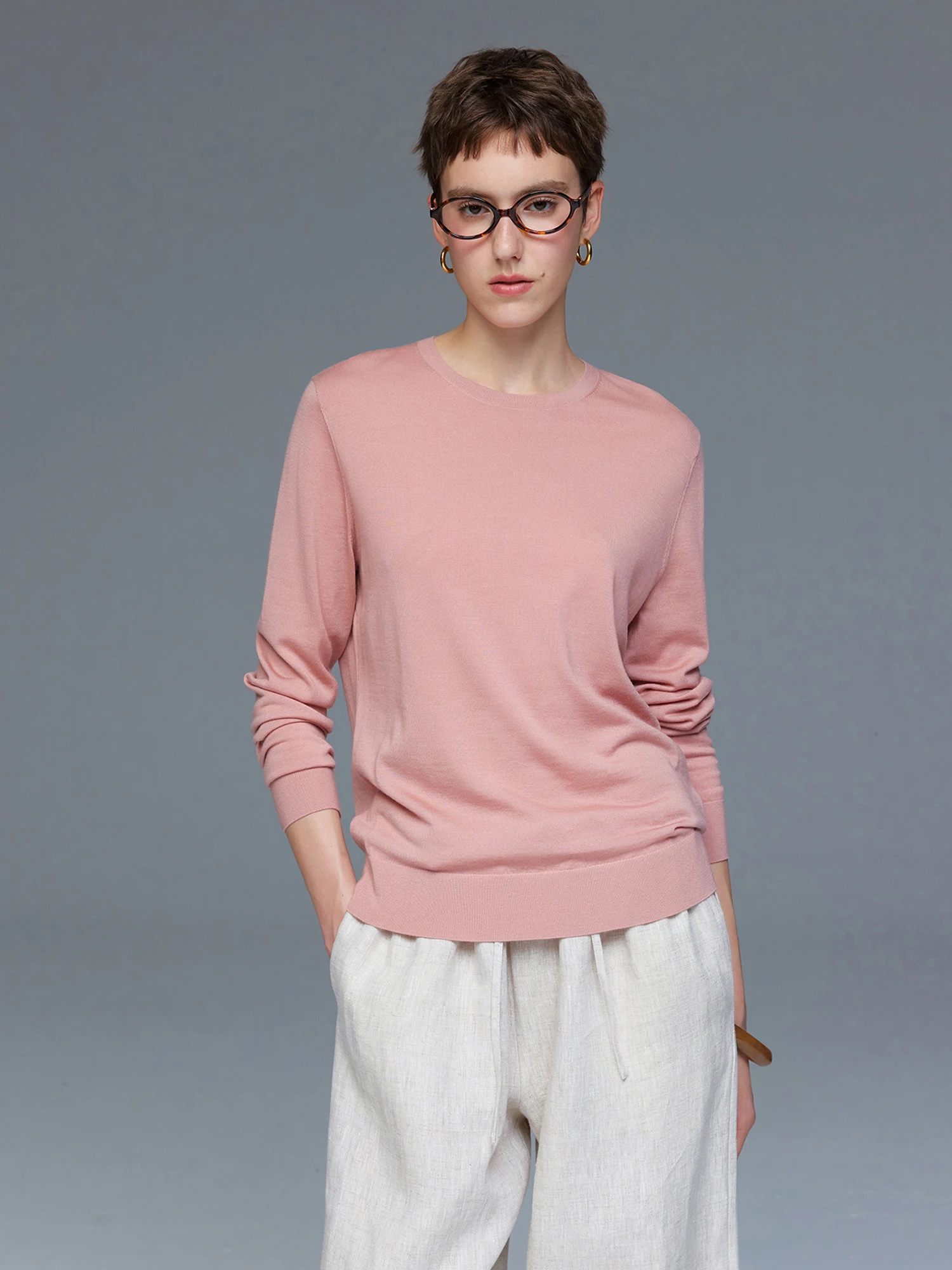 Классический длинный вязаный свитер BARUFFA из тонкой шерсти, 8-игольный, круглой вязки, модель U2508T0, женский, прямой крой
Классический длинный вязаный свитер BARUFFA из тонкой шерсти, 8-игольный, круглой вязки, модель U2508T0, женский, прямой крой