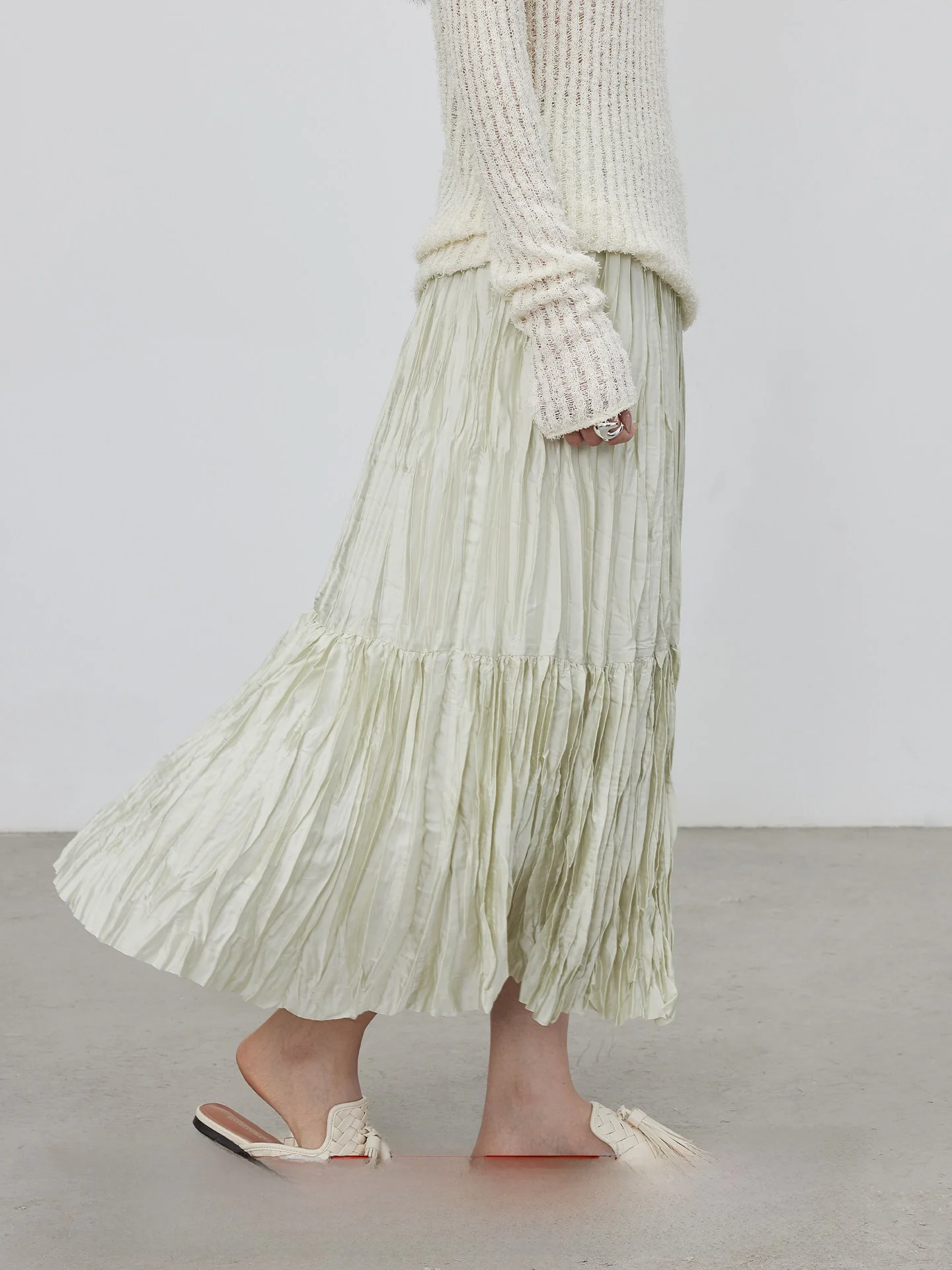 KEARA Design Heavy Embellished A-Line Skirt Women's Spring Summer Silk Luster Long Skirts High Waist Pleated Polyester F...
KEARA Design Heavy Embellished A-Line Skirt Women's Spring Summer Silk Luster Long Skirts High Waist Pleated Polyester F...