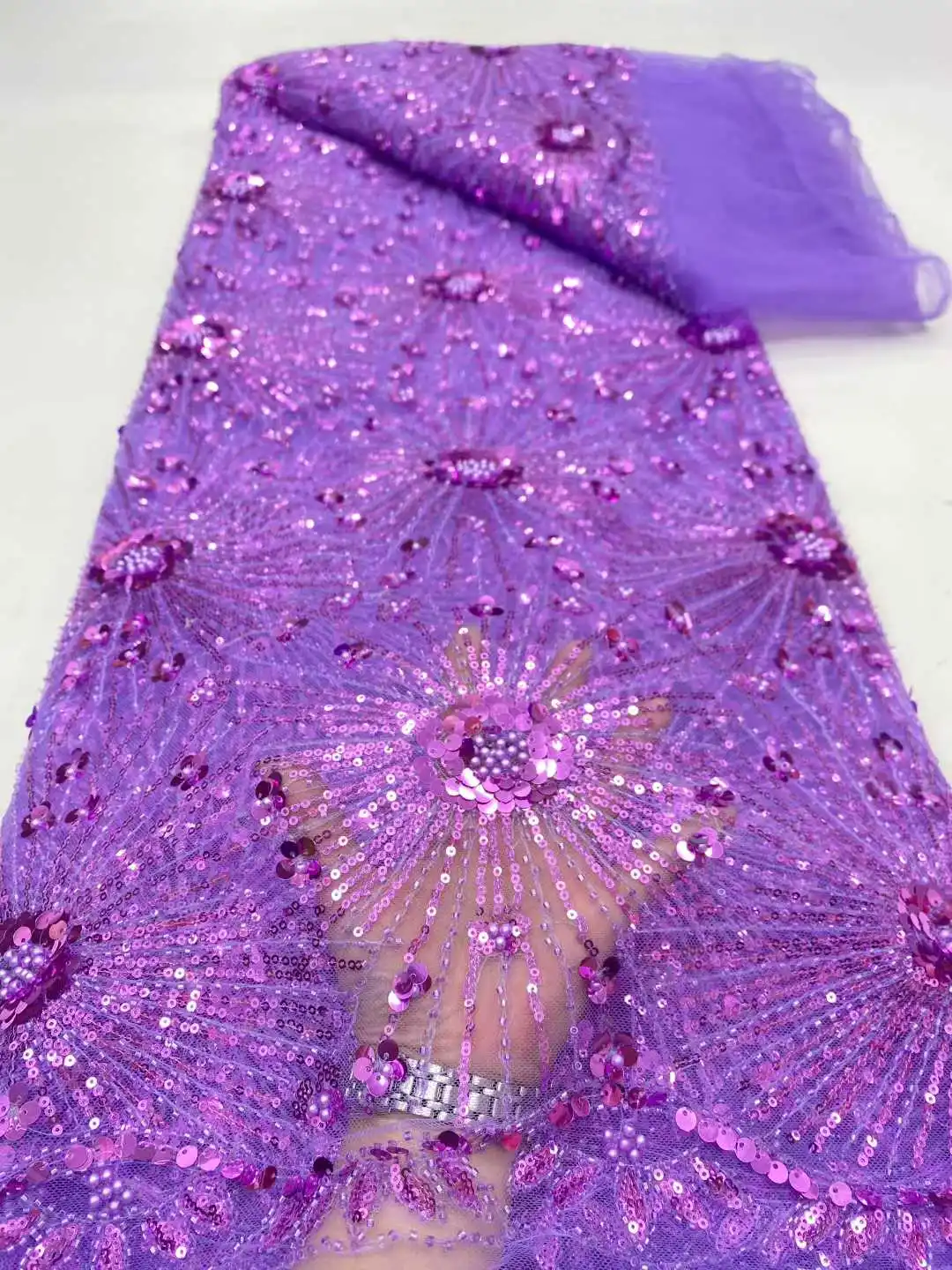 Fashion French Embroidery Beaded Tulle Lace Fabric High Quality African Nigerian Sequin Lace Fabric for Wedding Dress 5 Yards
Fashion French Embroidery Beaded Tulle Lace Fabric High Quality African Nigerian Sequin Lace Fabric for Wedding Dress 5 Yards