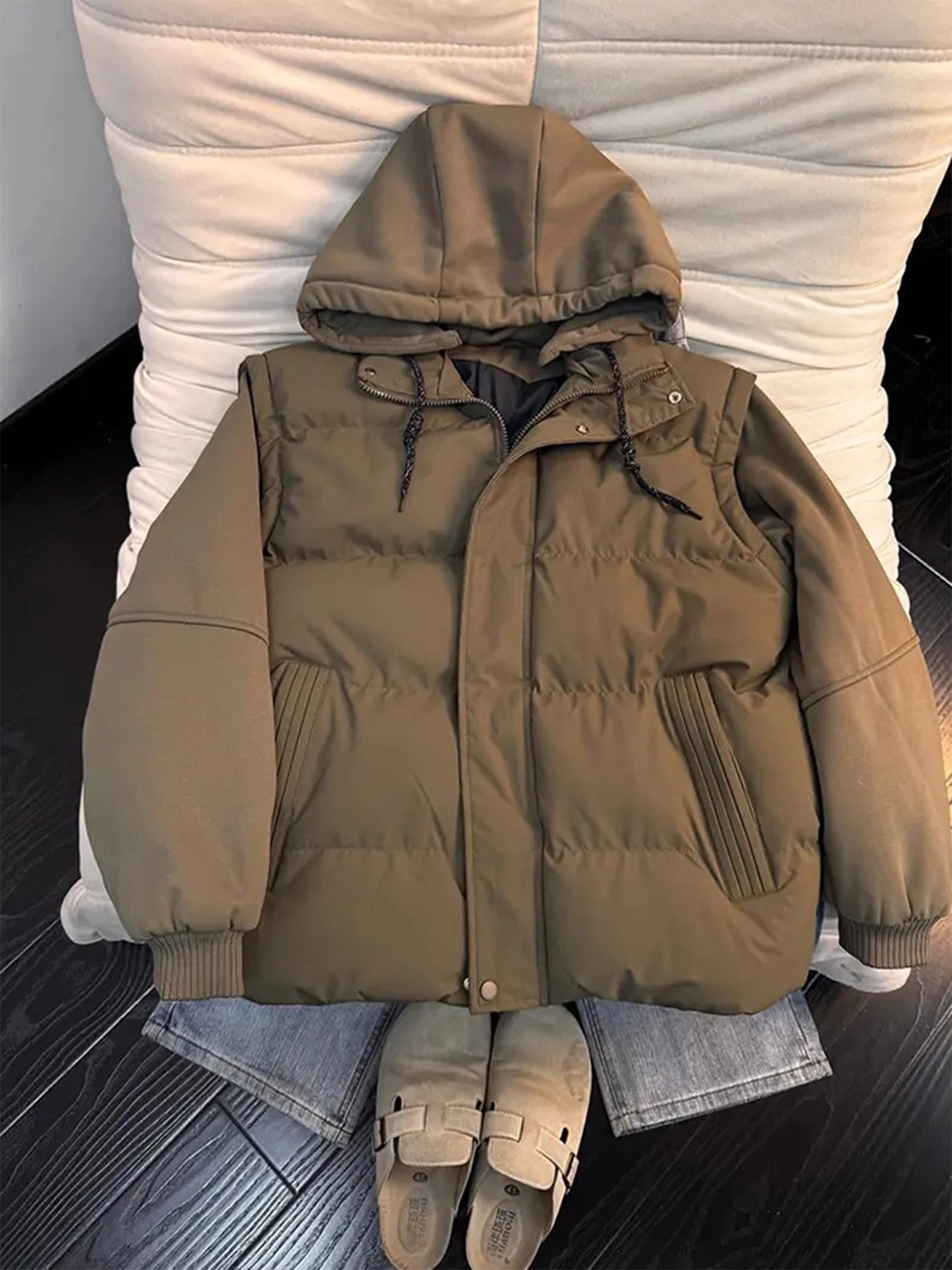 American Sle Detachable Vest Cotton Jaet Men Winter Trend Brand High-End Sensation Hooded Cotton Coat Outerwear
American Sle Detachable Vest Cotton Jaet Men Winter Trend Brand High-End Sensation Hooded Cotton Coat Outerwear