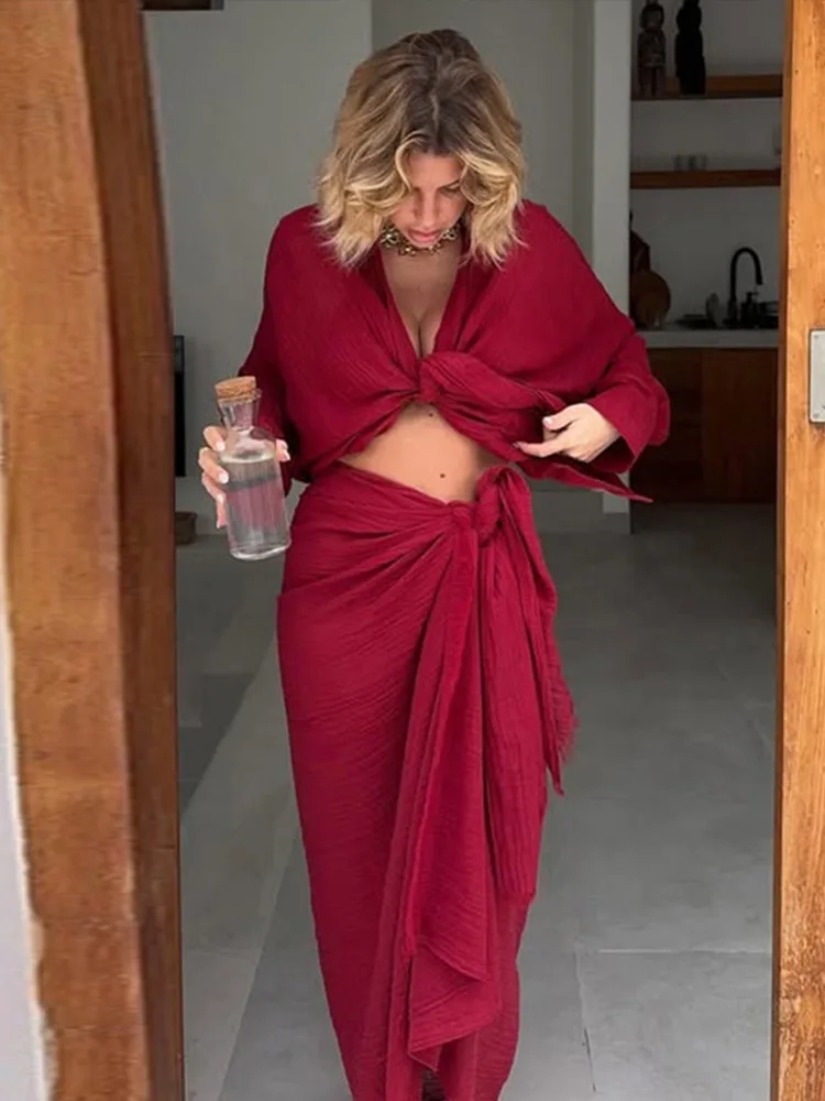 V-Neck Single Breasted Pleated Shirt Knotted Slim Solid Color Long Skirt Casual Women's Set Minimalist Versatile New Robes Suits
V-Neck Single Breasted Pleated Shirt Knotted Slim Solid Color Long Skirt Casual Women's Set Minimalist Versatile New Robes Suits