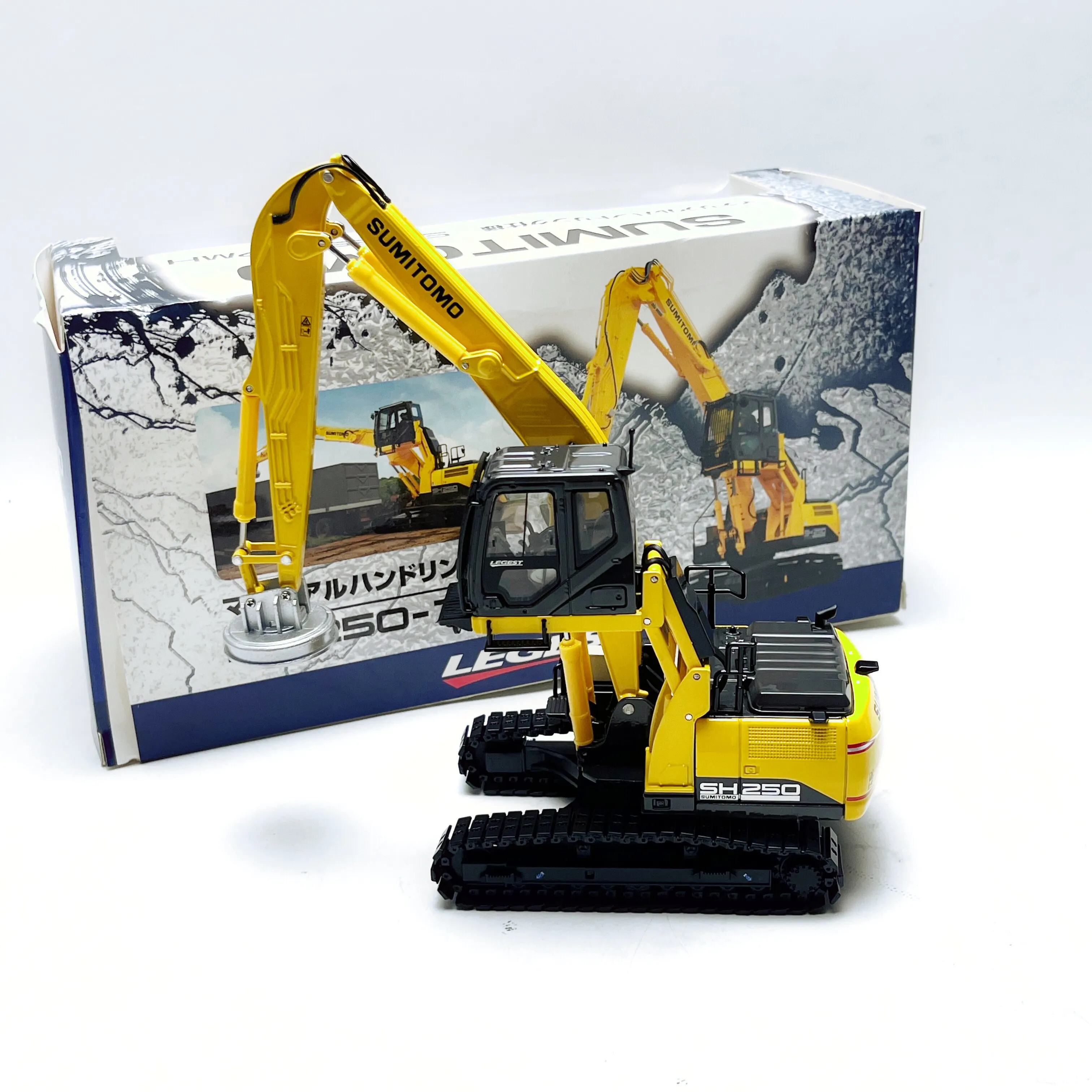 Масштабная модель самосвала Sumitomo SH250-7MH (1:50) из литого металла с магнитной присоской
Масштабная модель самосвала Sumitomo SH250-7MH (1:50) из литого металла с магнитной присоской