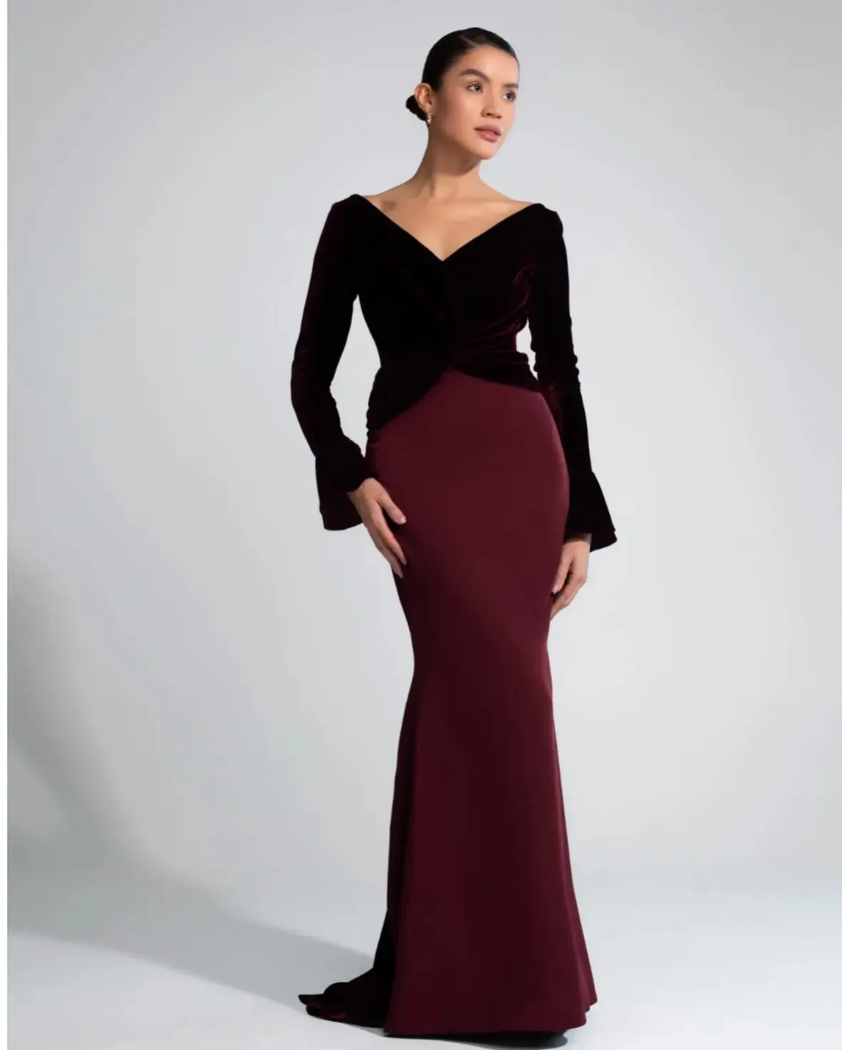 Customized Delicate Jersey Mermaid Evening Dresses Temperament Long Sleeves V-Neck Celebrity Gowns Custom Made Prom Dress
Customized Delicate Jersey Mermaid Evening Dresses Temperament Long Sleeves V-Neck Celebrity Gowns Custom Made Prom Dress